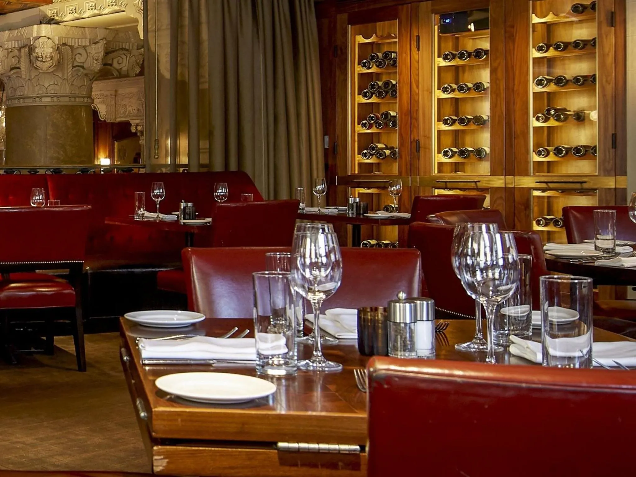 Restaurant/places to eat in InterContinental Chicago Magnificent Mile by IHG