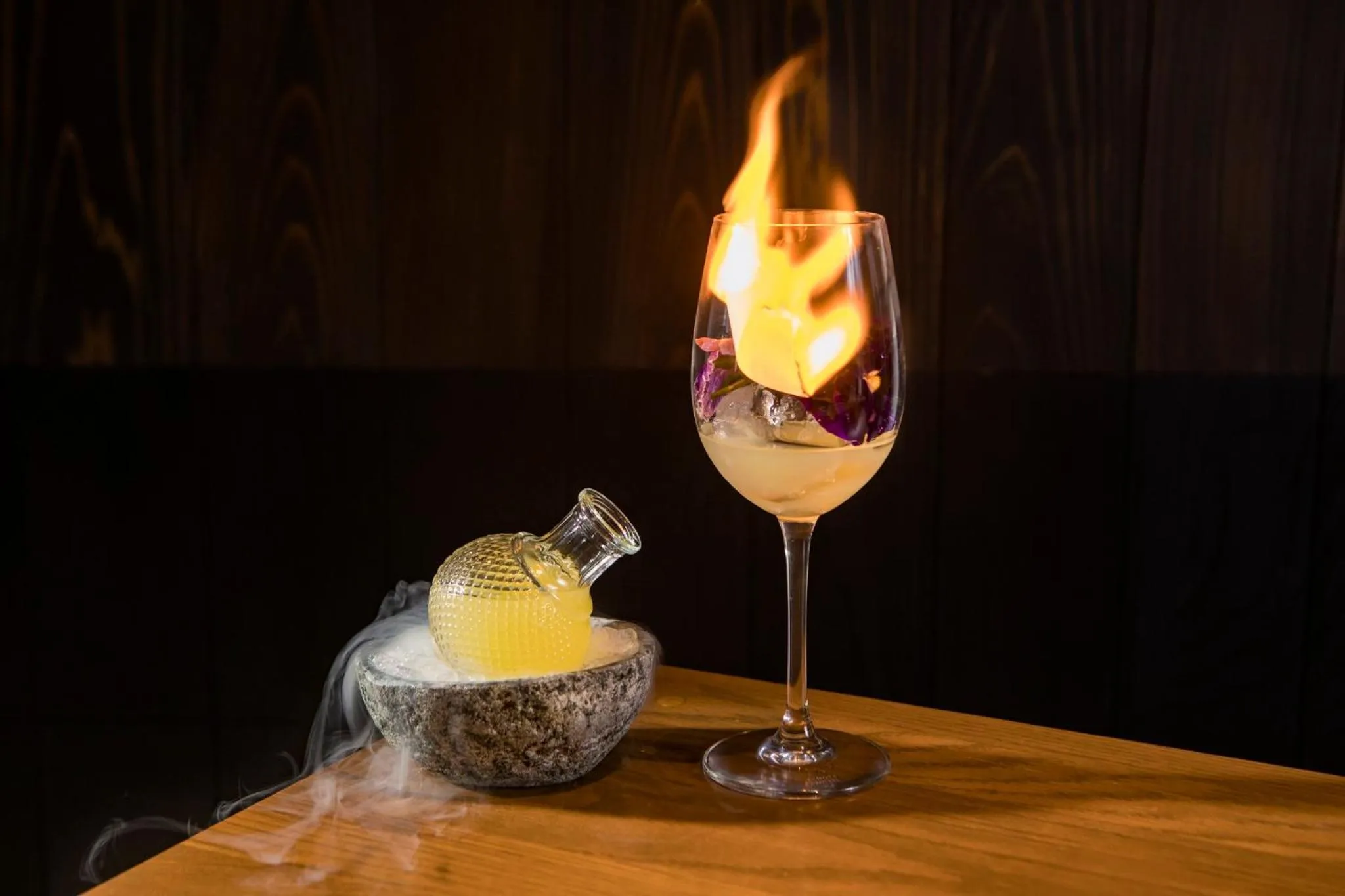 Restaurant/places to eat in InterContinental Chicago Magnificent Mile by IHG