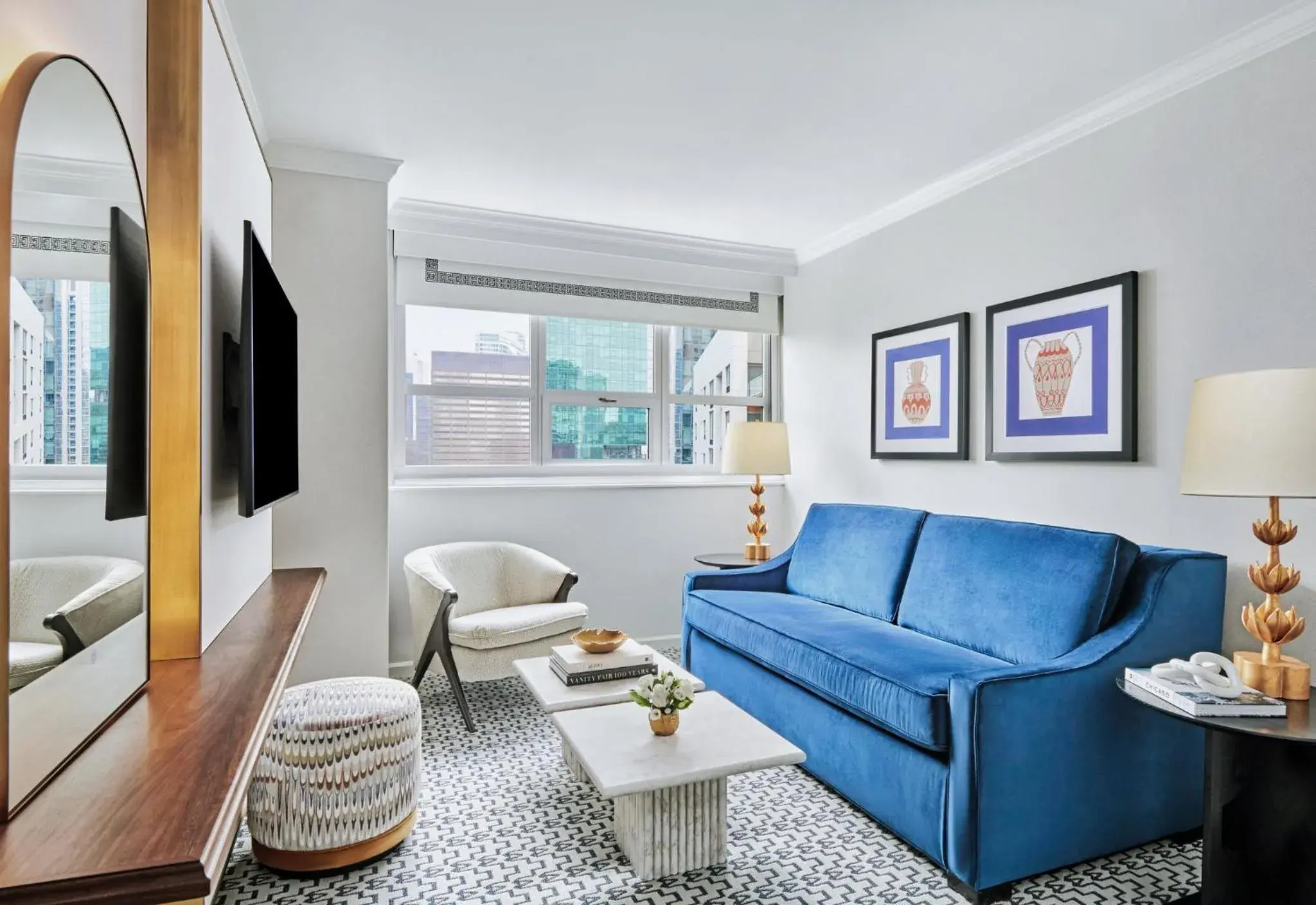 Photo of the whole room in InterContinental Chicago Magnificent Mile by IHG Photo of the whole room in InterContinental Chicago Magnificent Mile by IHG