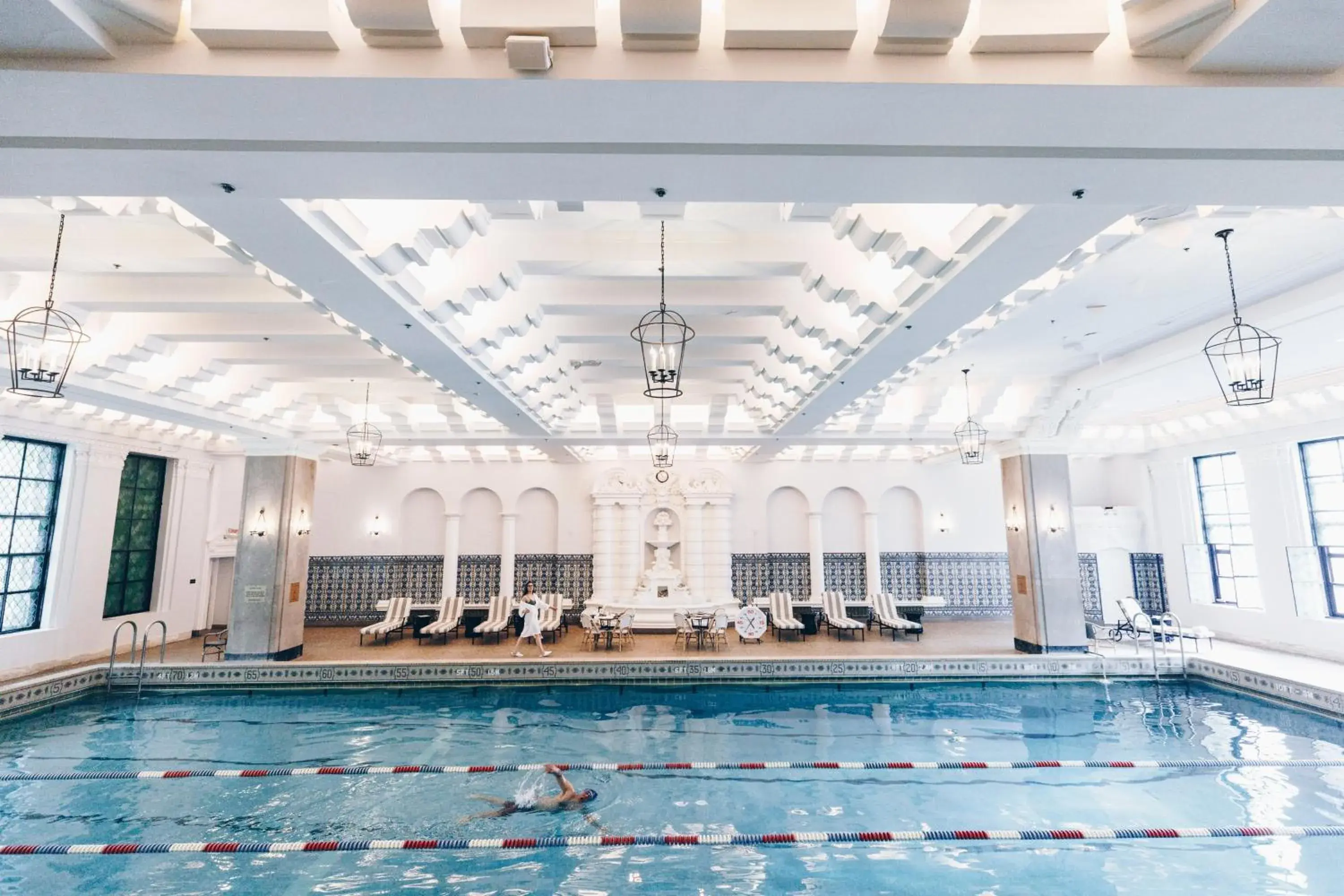 Swimming pool in InterContinental Chicago Magnificent Mile by IHG Swimming pool in InterContinental Chicago Magnificent Mile by IHG