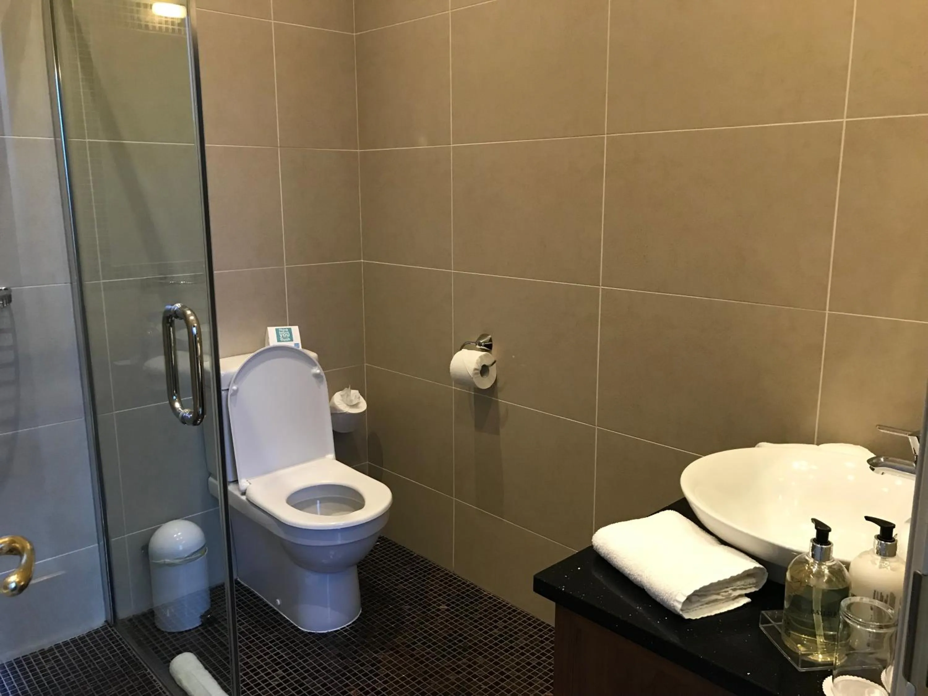 Bathroom in St Kyrans Guest House