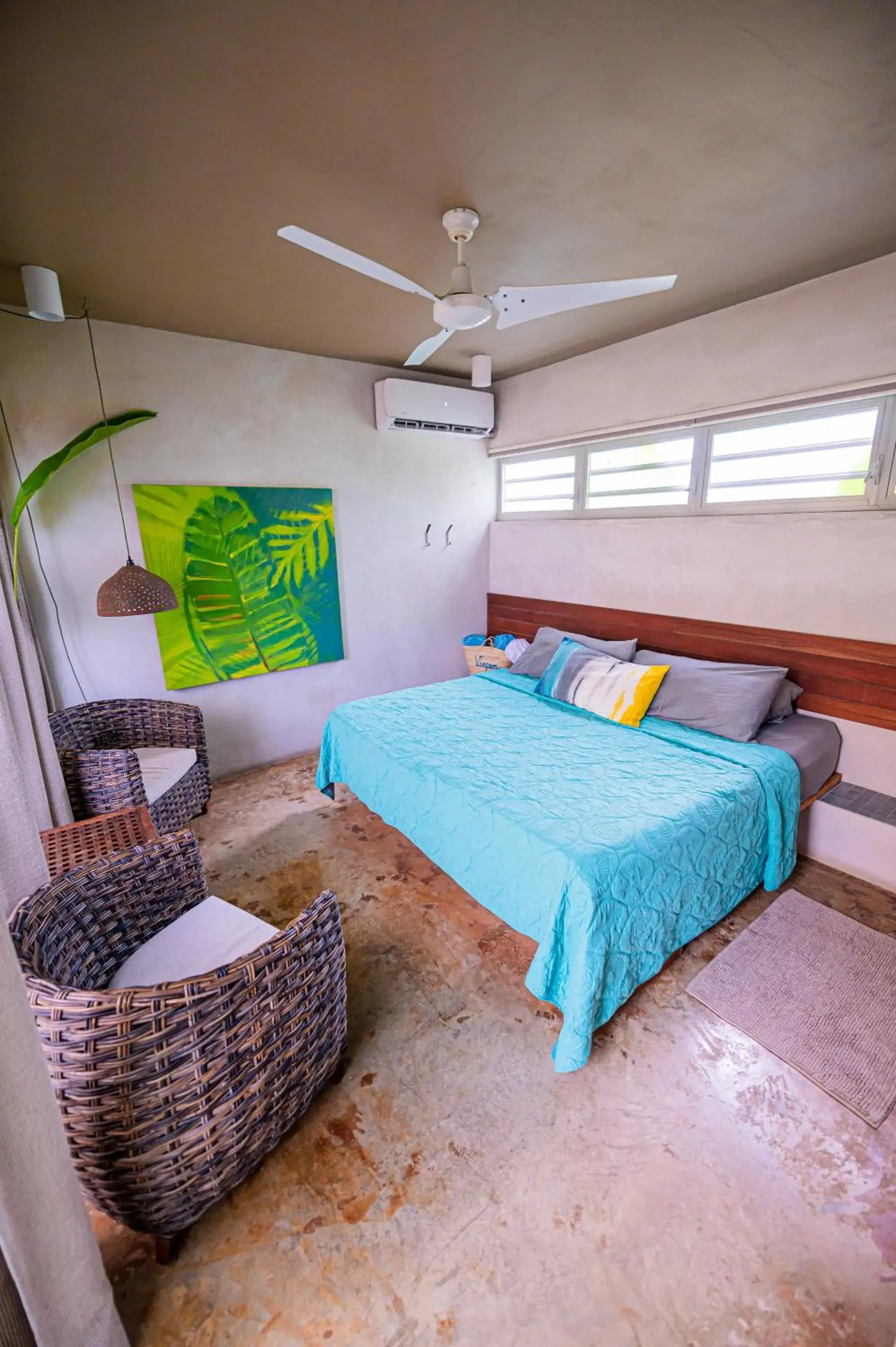 Deluxe King Room in Casa de Amistad Guesthouse Deluxe King Room in Casa de Amistad Guesthouse