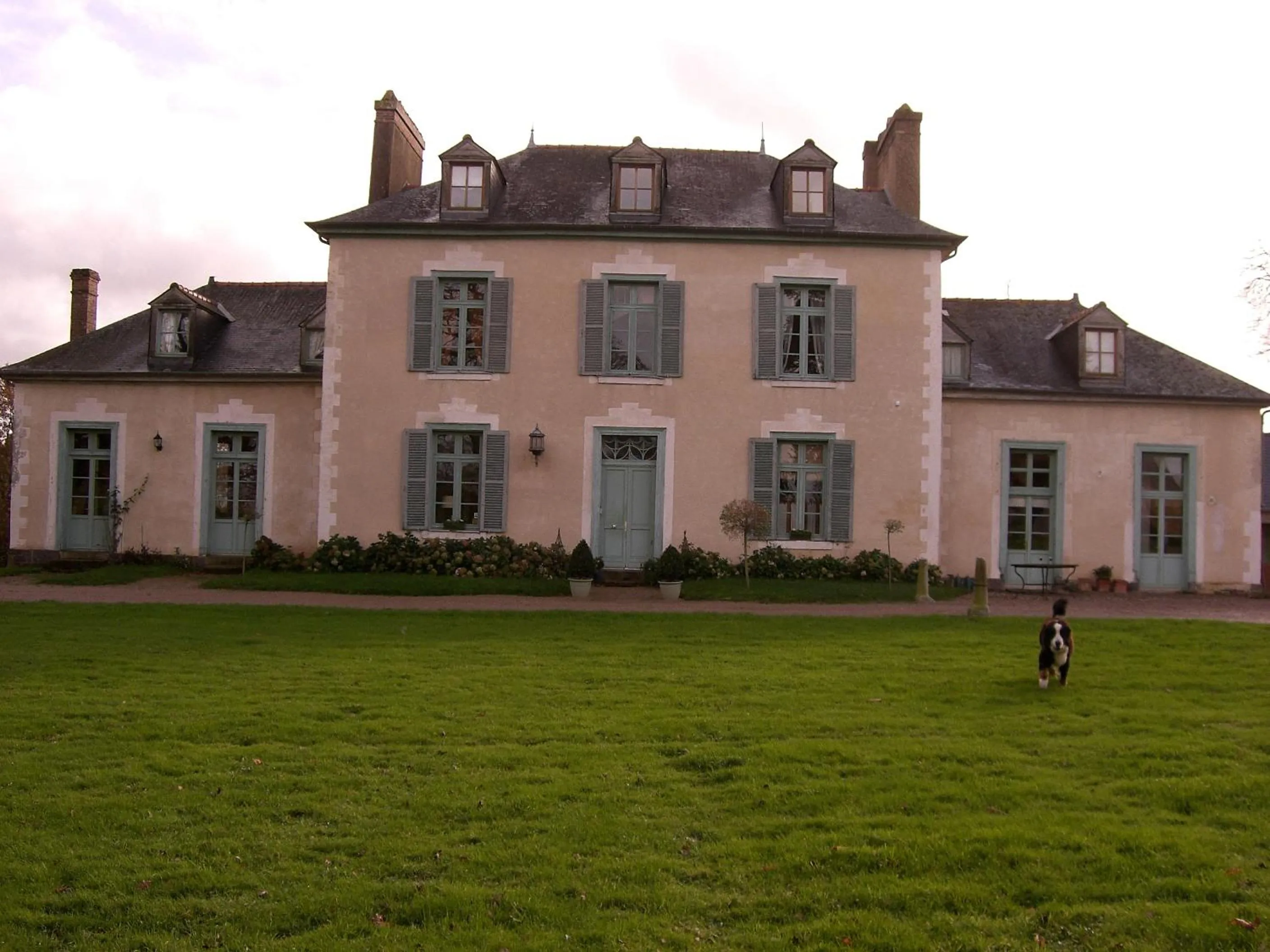 Property building in Château Du Pin - Teritoria