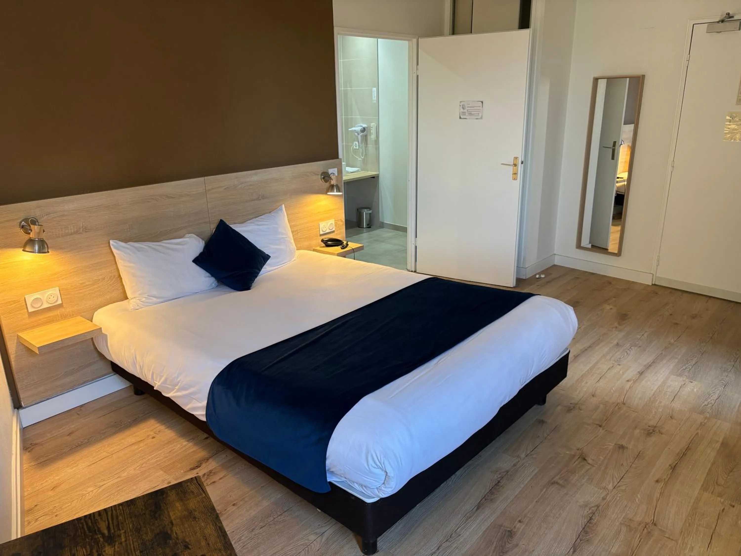 Bed in Contact Hôtel des États-Unis