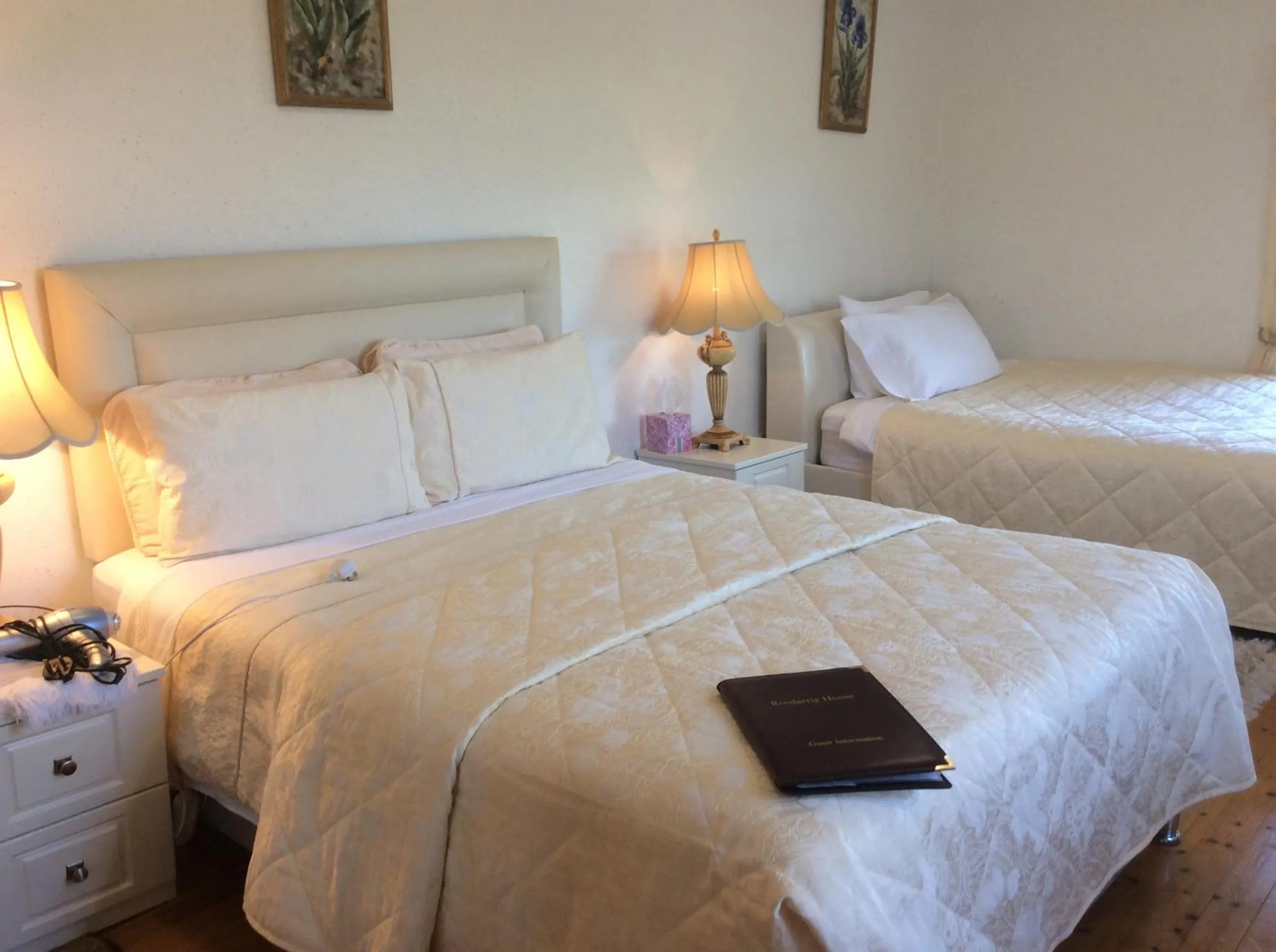 Bed in Rosdarrig Bed & Breakfast