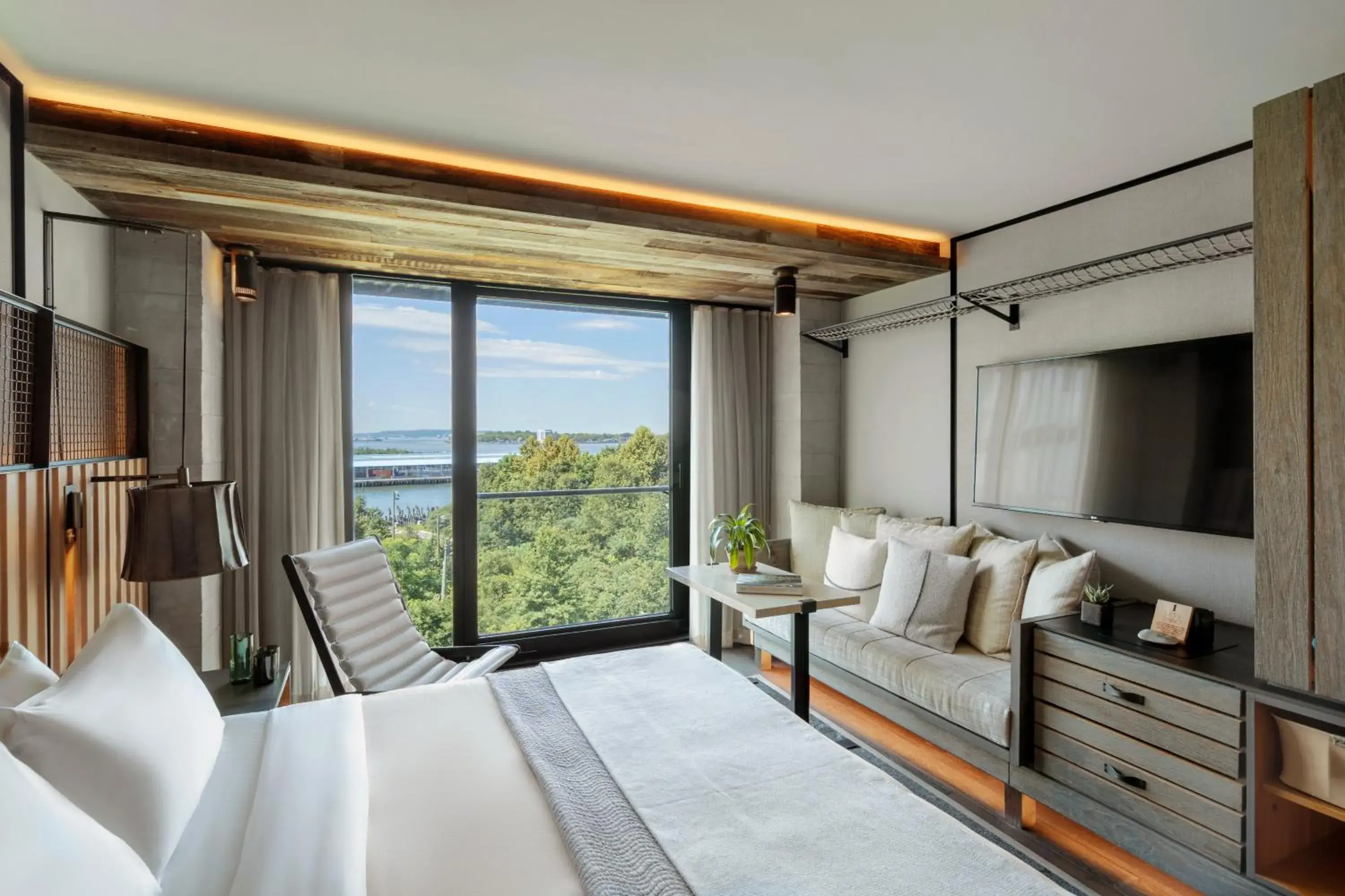 View (from property/room), Bed in 1 Hotel Brooklyn Bridge View (from property/room), Bed in 1 Hotel Brooklyn Bridge