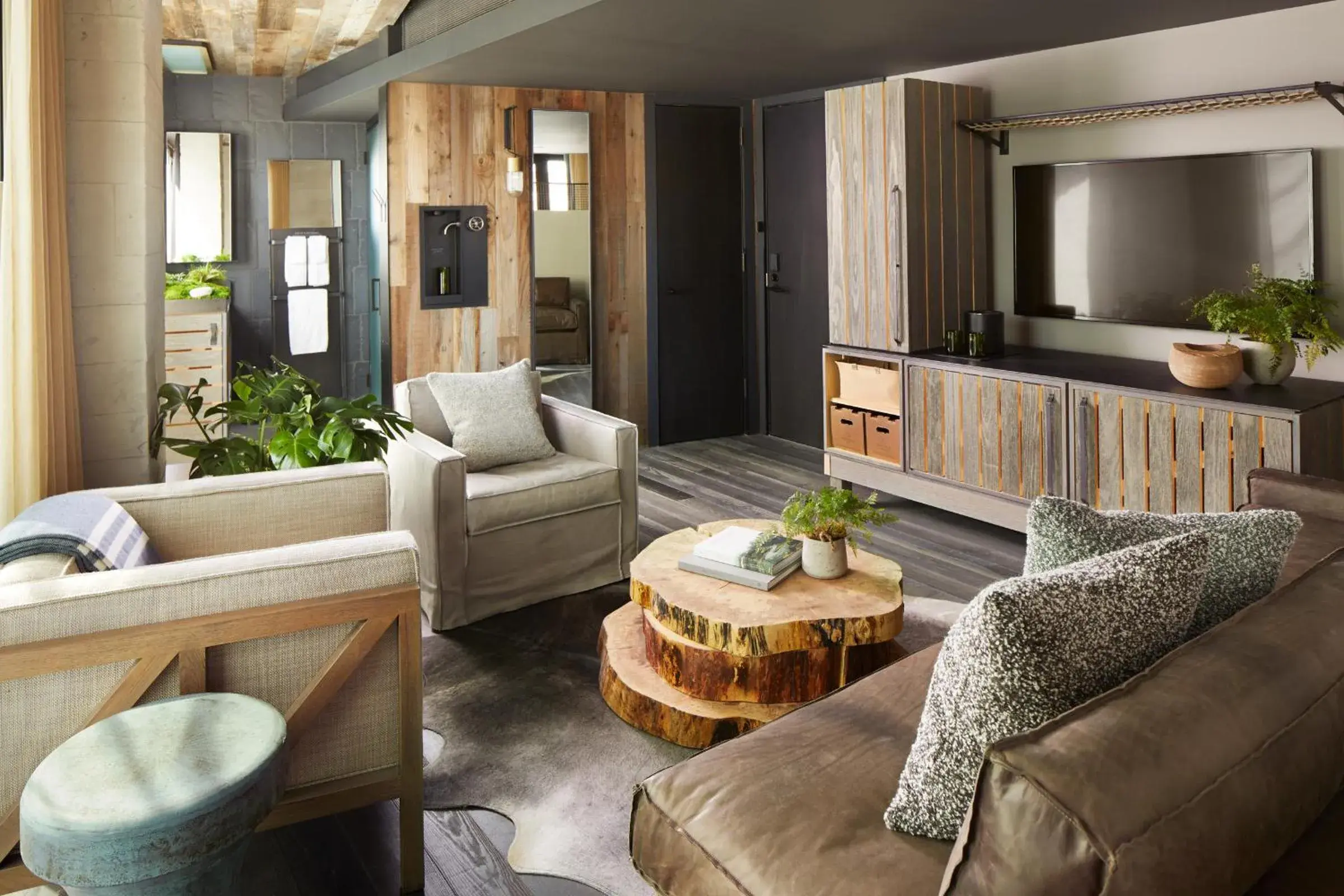 Seating area in 1 Hotel Brooklyn Bridge Seating area in 1 Hotel Brooklyn Bridge