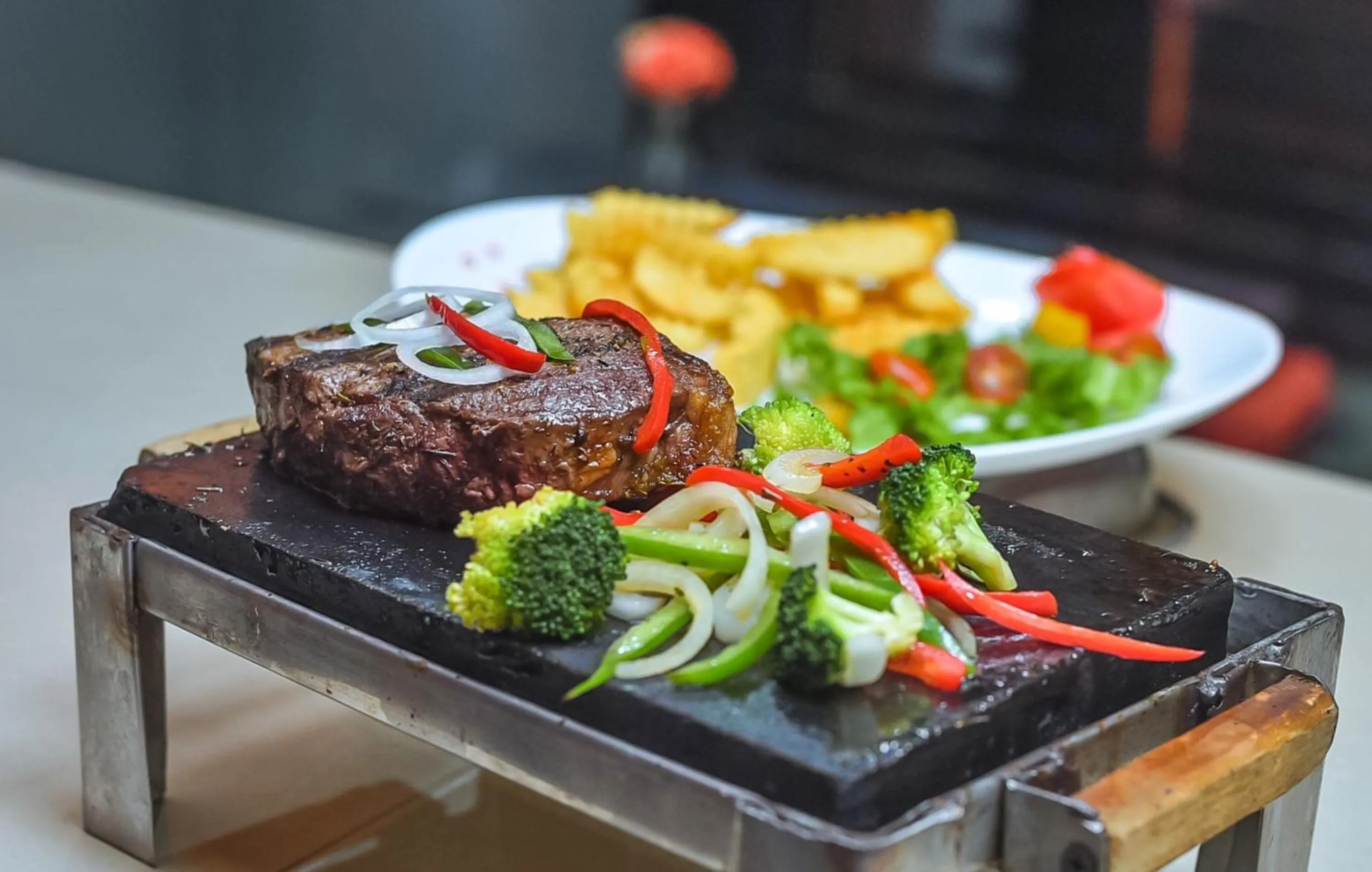 Restaurant/places to eat in Hotel Miraflores