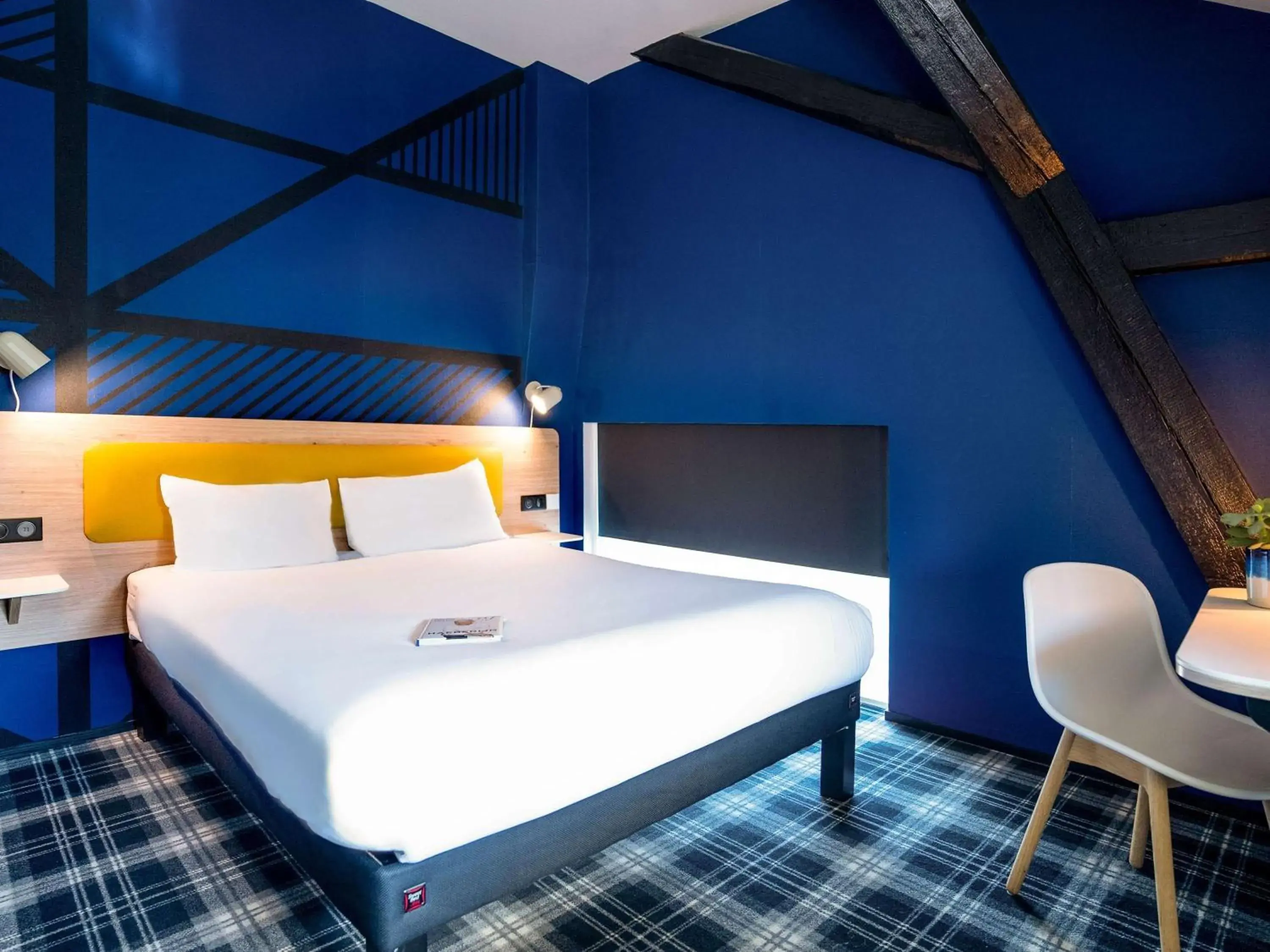 Bedroom, Bed in Ibis Styles Colmar Centre Bedroom, Bed in Ibis Styles Colmar Centre