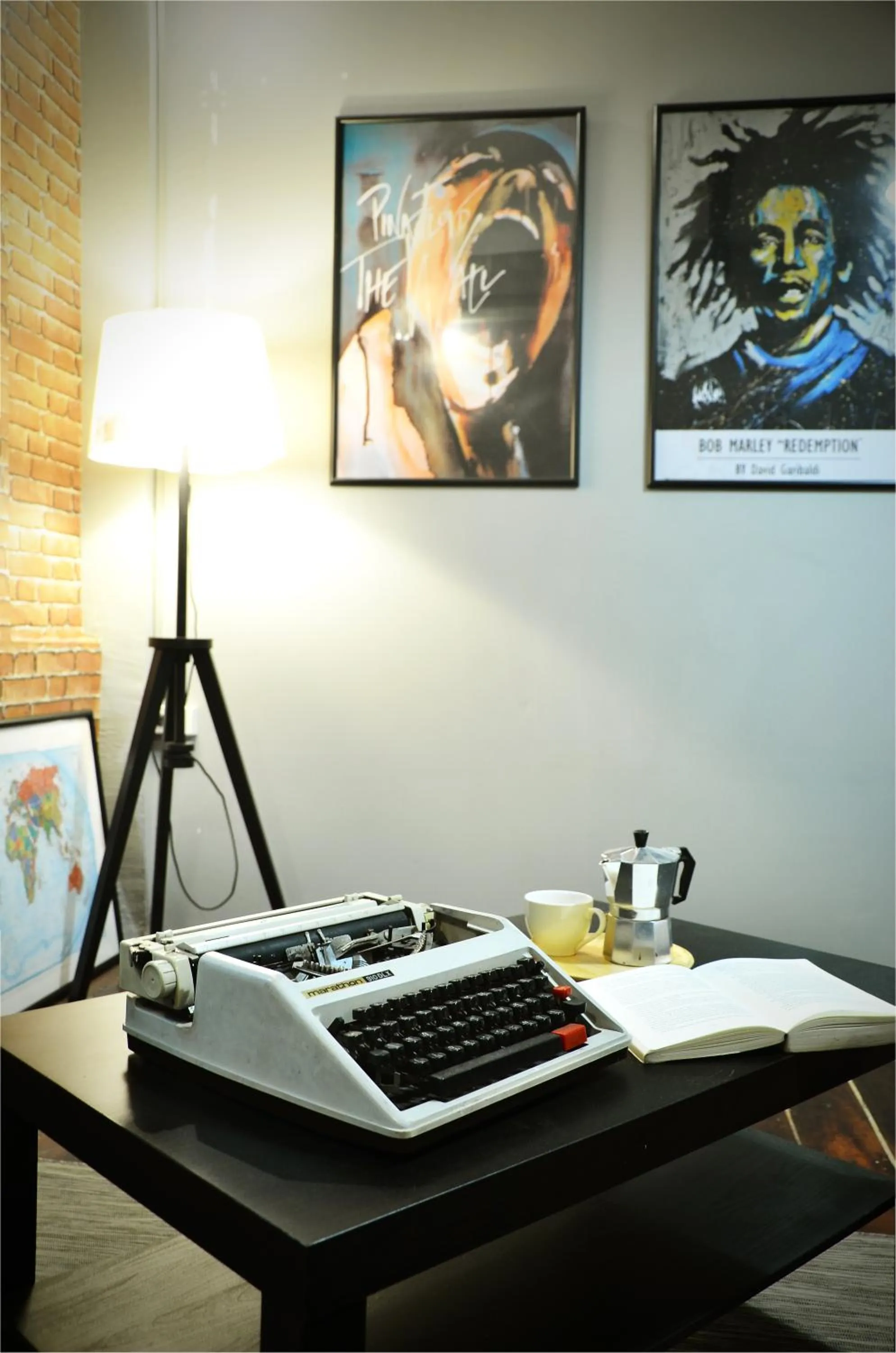 Decorative detail in Goodfellas Thong lo Hostel #Check in time needed#