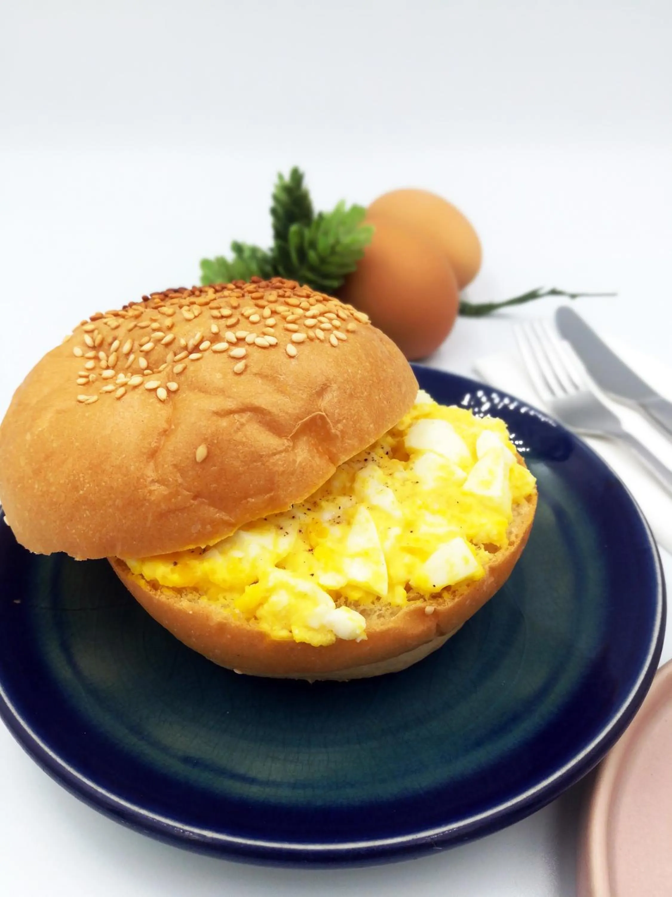 Breakfast in Goodfellas Thong lo Hostel #Check in time needed#