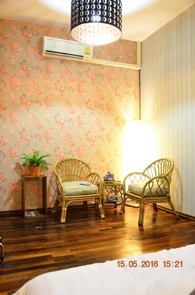 Property building in Goodfellas Thong lo Hostel #No Check-in after 5 pm-Please see check-in policy for details & notify landing time#