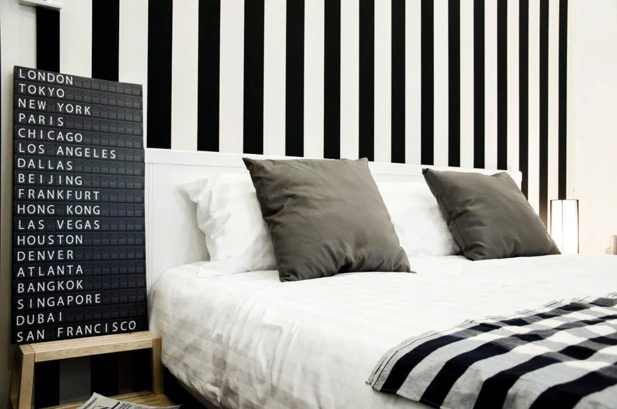 Bed in Goodfellas Thong lo Hostel #Check in time needed#