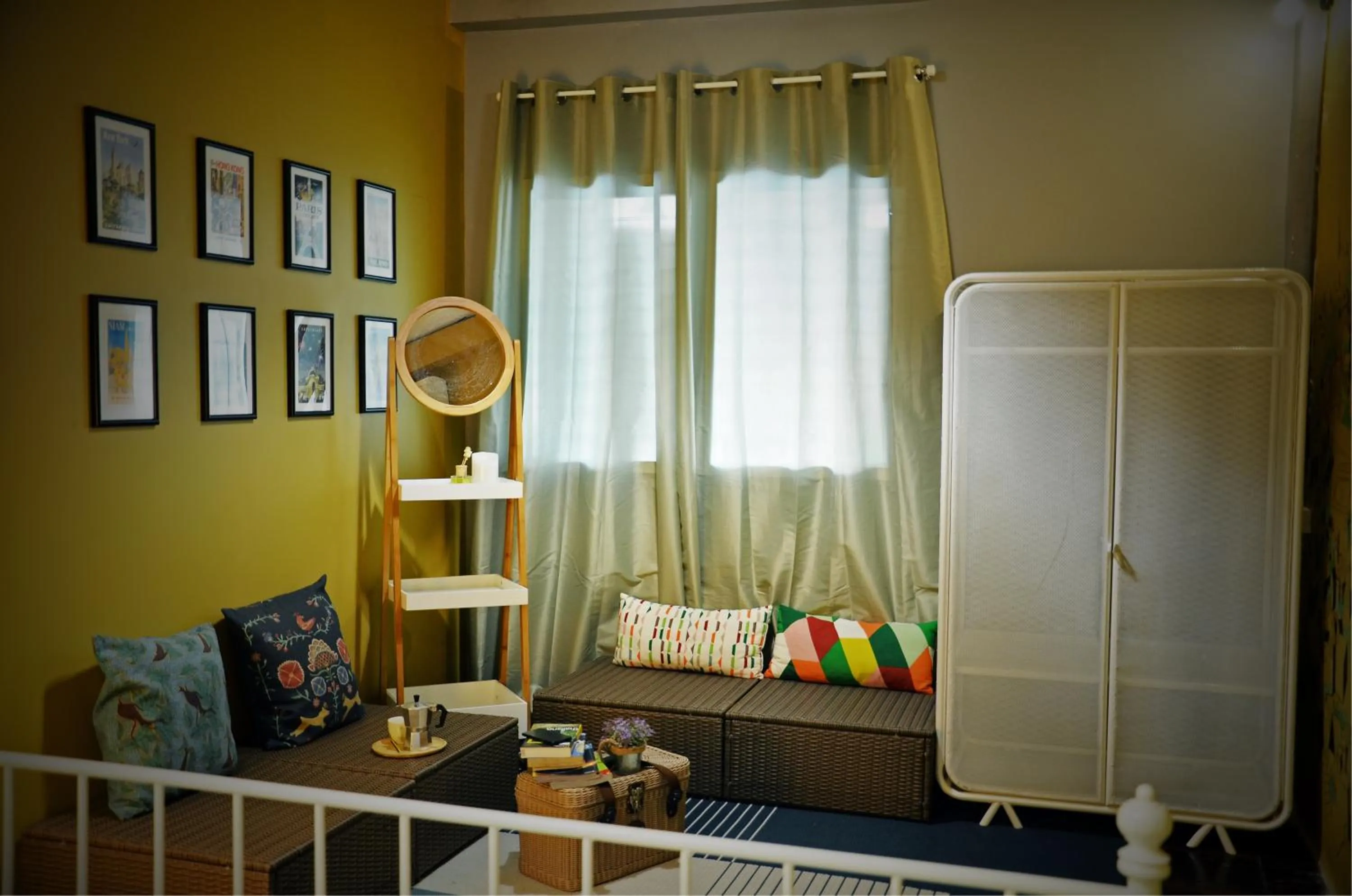 Photo of the whole room, Bed in Goodfellas Thong lo Hostel #Check in time needed#