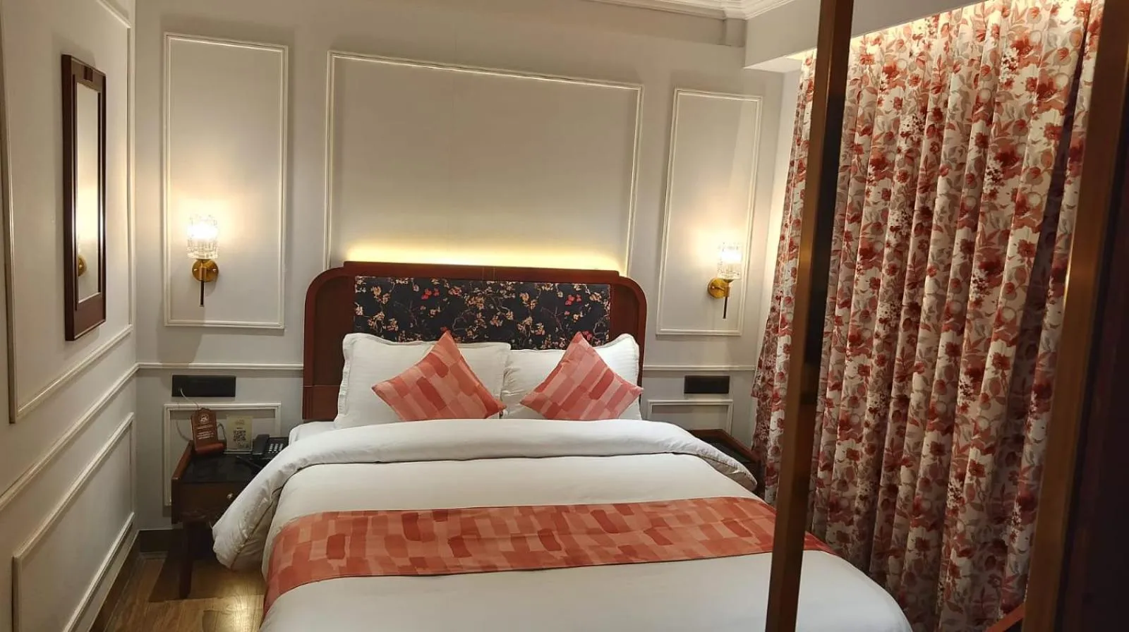 Bed in Hotel Sonar Bangla Darjeeling