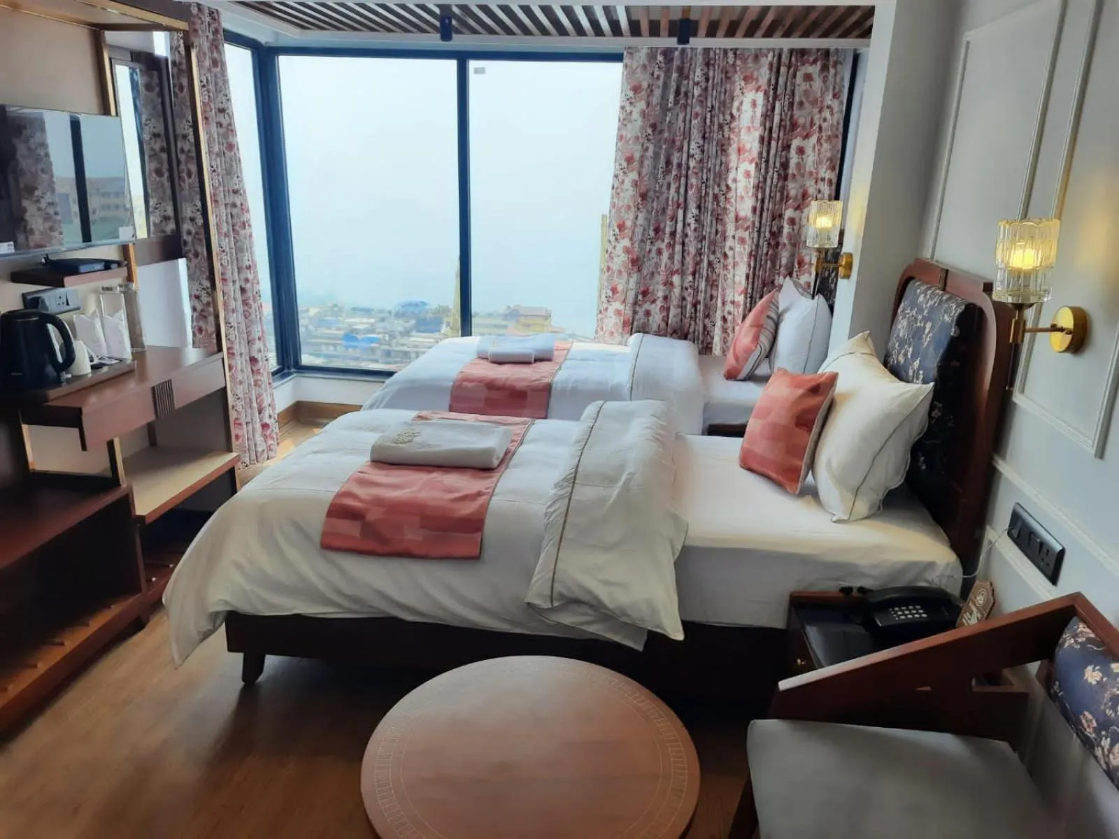 Bed in Hotel Sonar Bangla Darjeeling