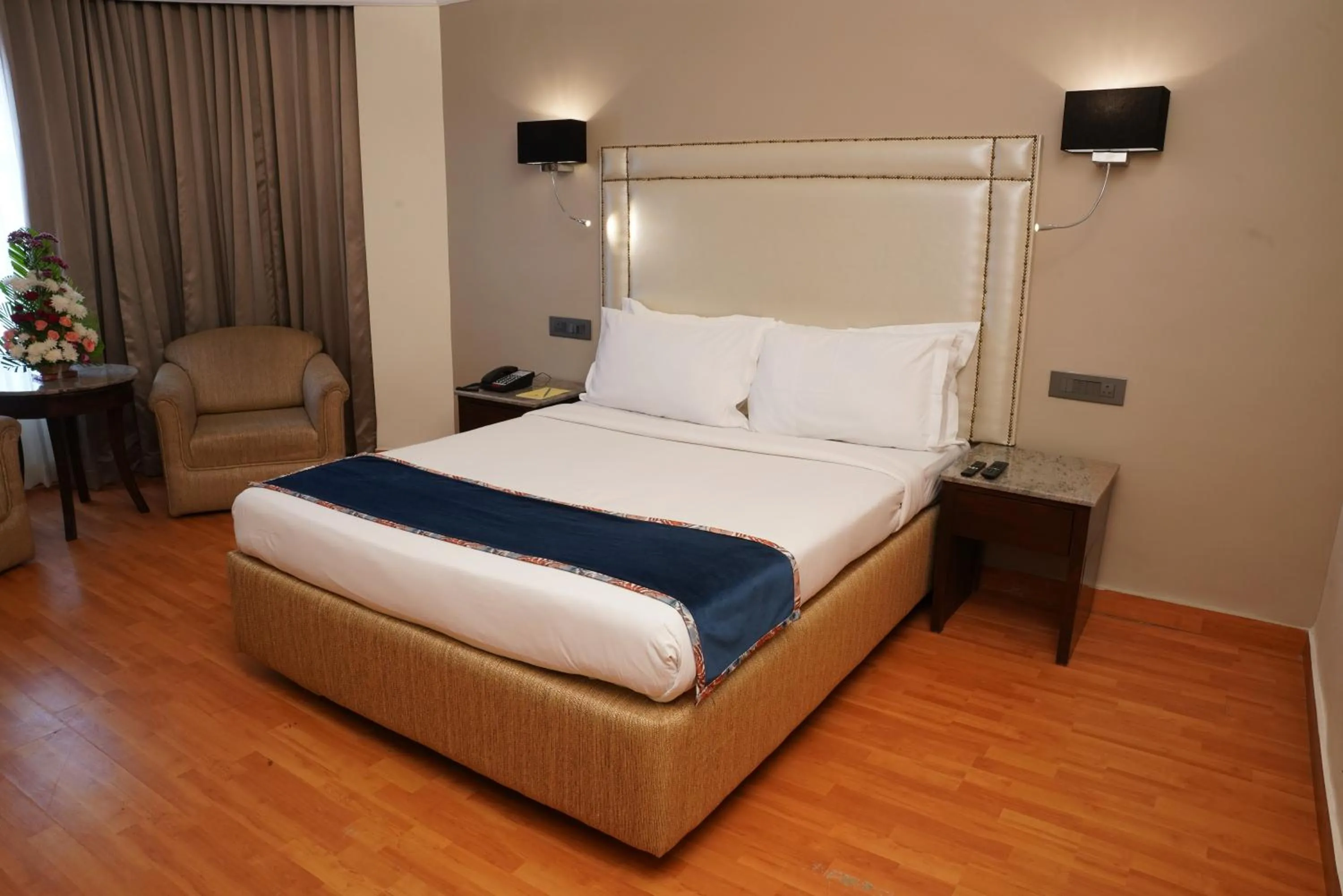 Photo of the whole room, Bed in Katriya Hotel and Tower