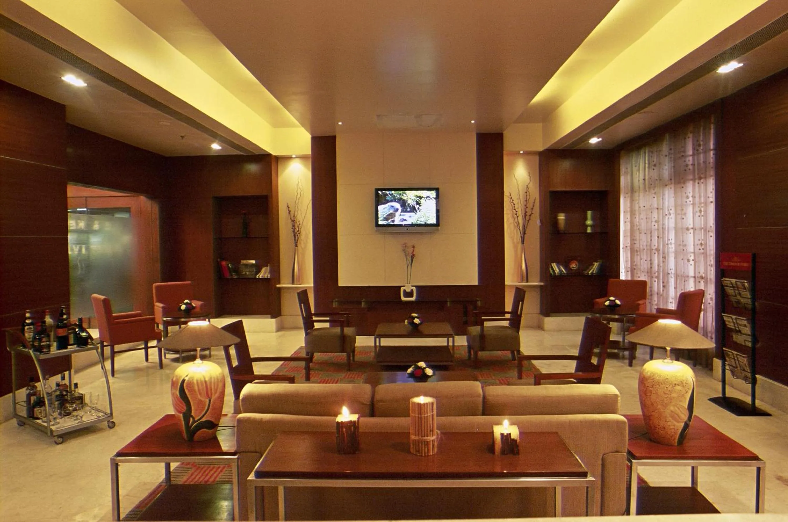 Lounge or bar in Katriya Hotel and Tower