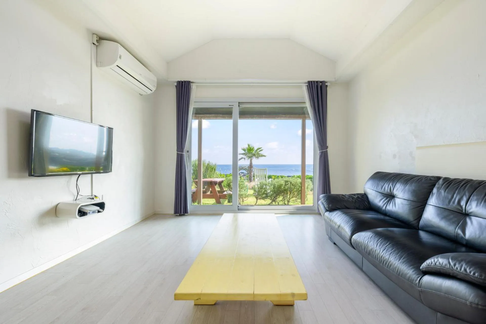 Property building in Jeju Turning point Pension