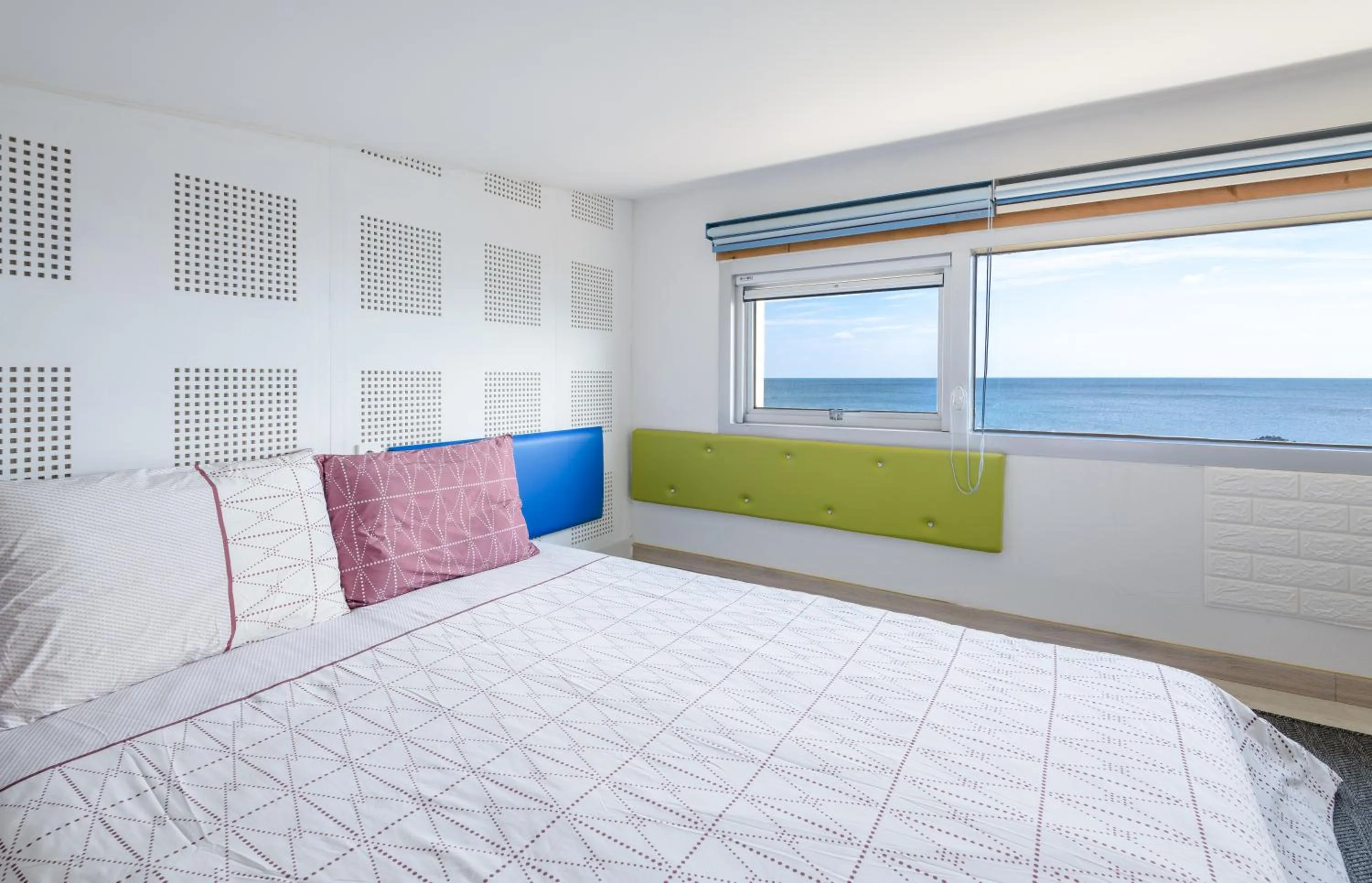 Bedroom, Bed in Jeju Turning point Pension