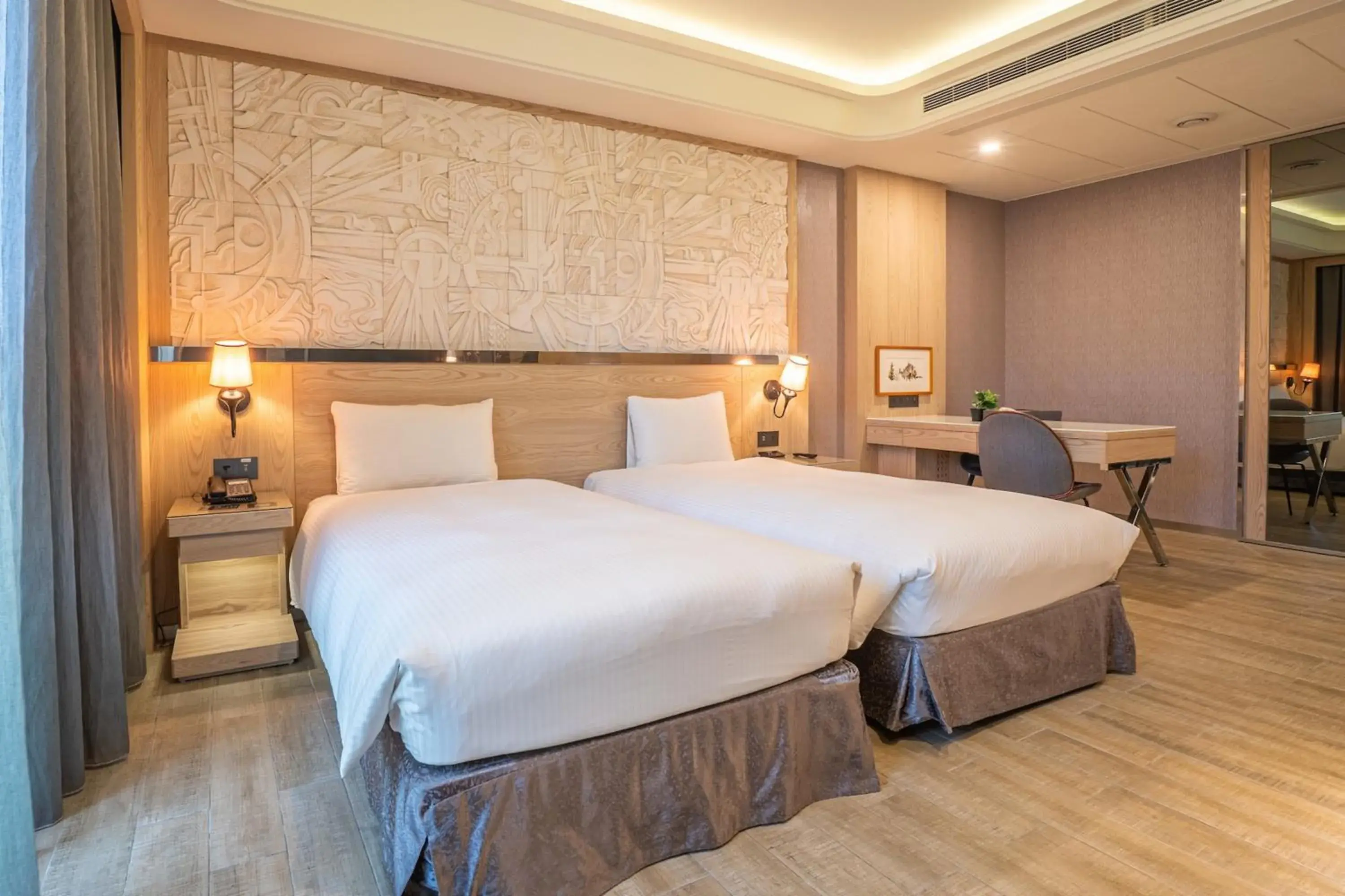 Classic Twin Room in Guide Hotel Taichung Ziyou Classic Twin Room in Guide Hotel Taichung Ziyou