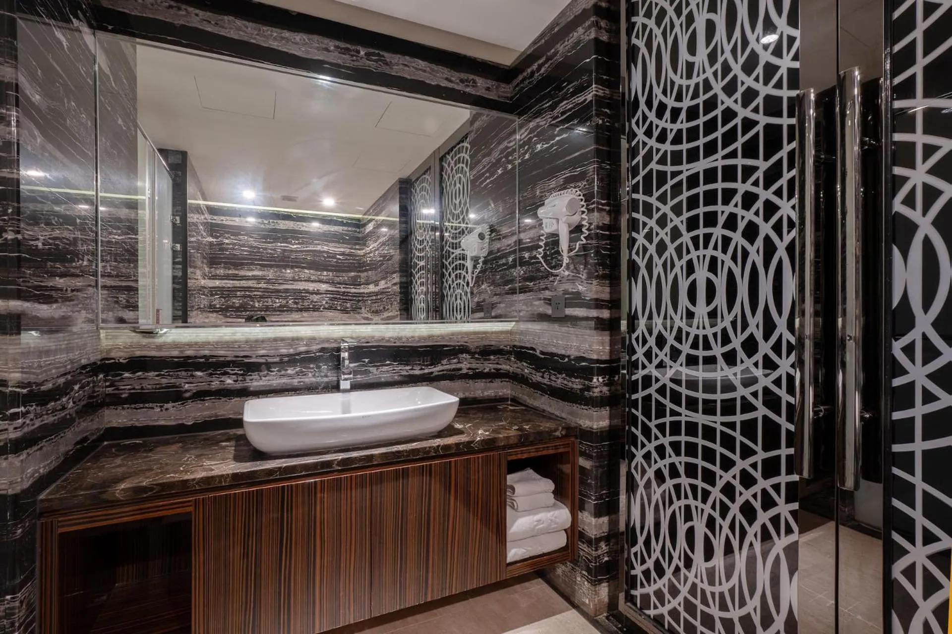 Bathroom in Guide Hotel Taichung Ziyou