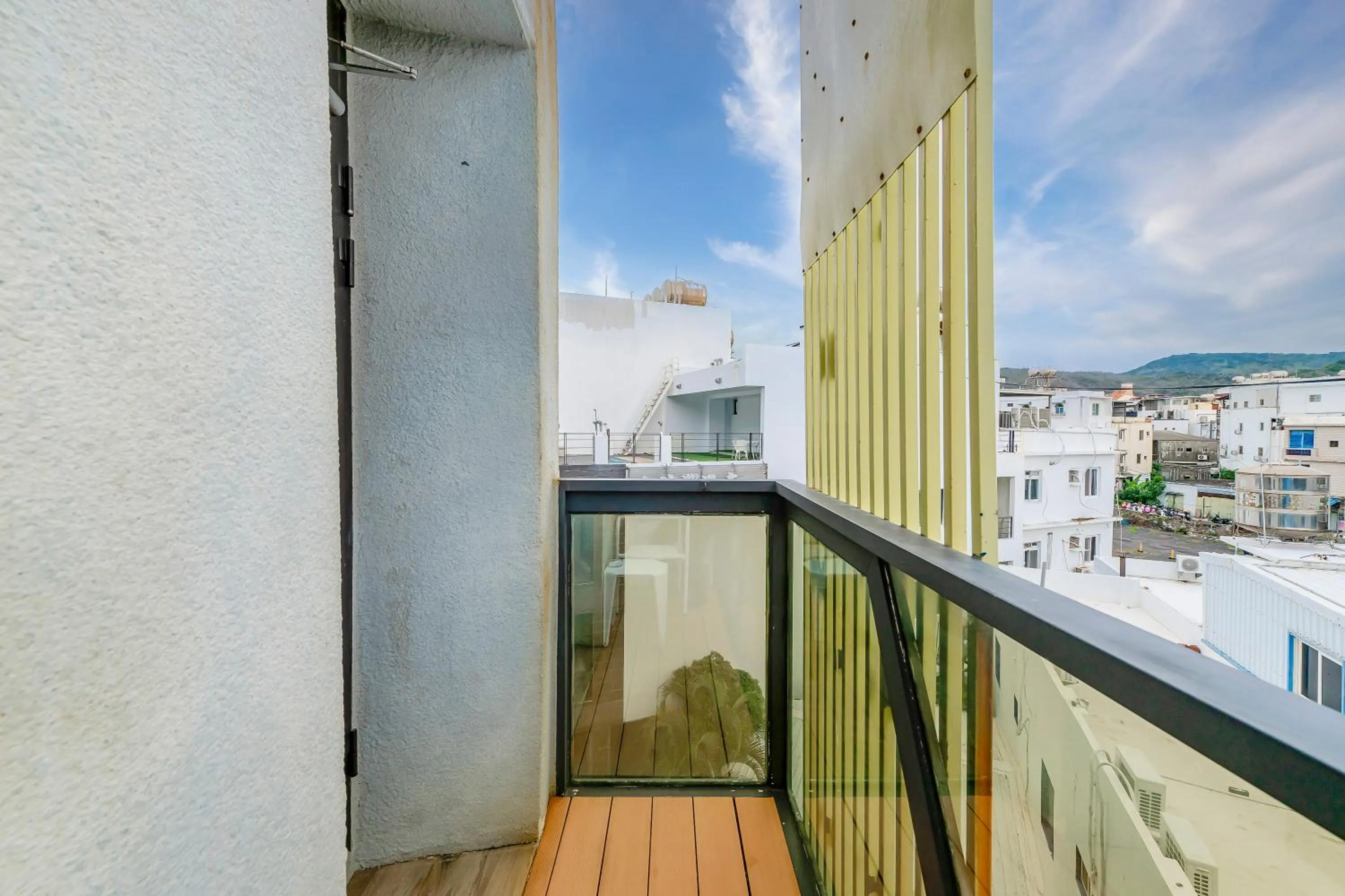 Natural landscape in Pacific Inn