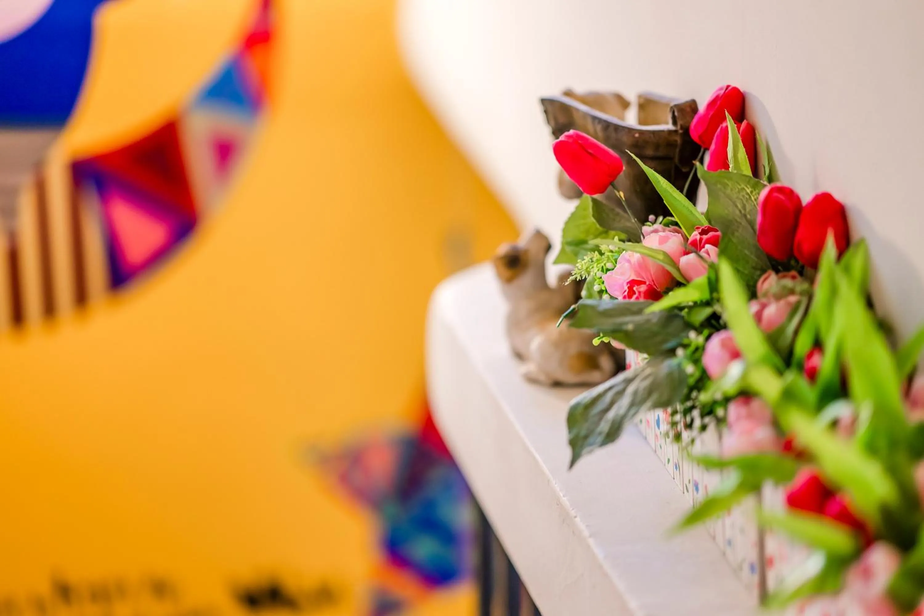 Decorative detail in Pacific Inn