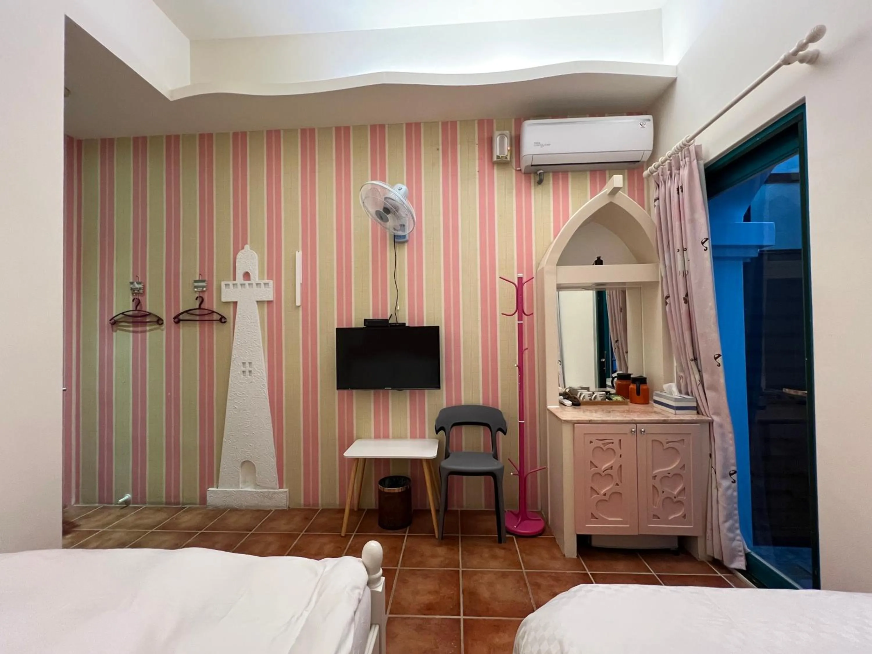 TV and multimedia, Bed in Rainbow B&B