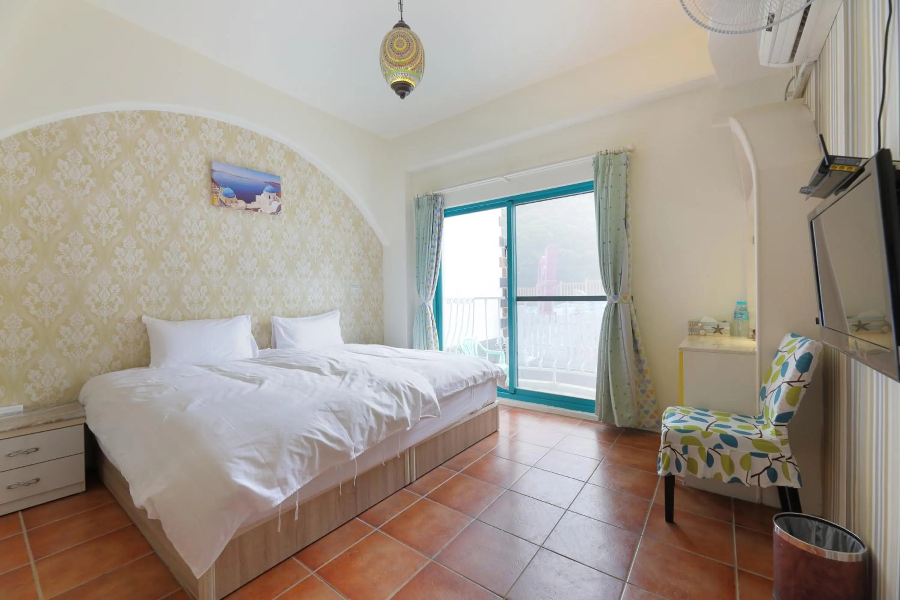 Bed in Rainbow B&B