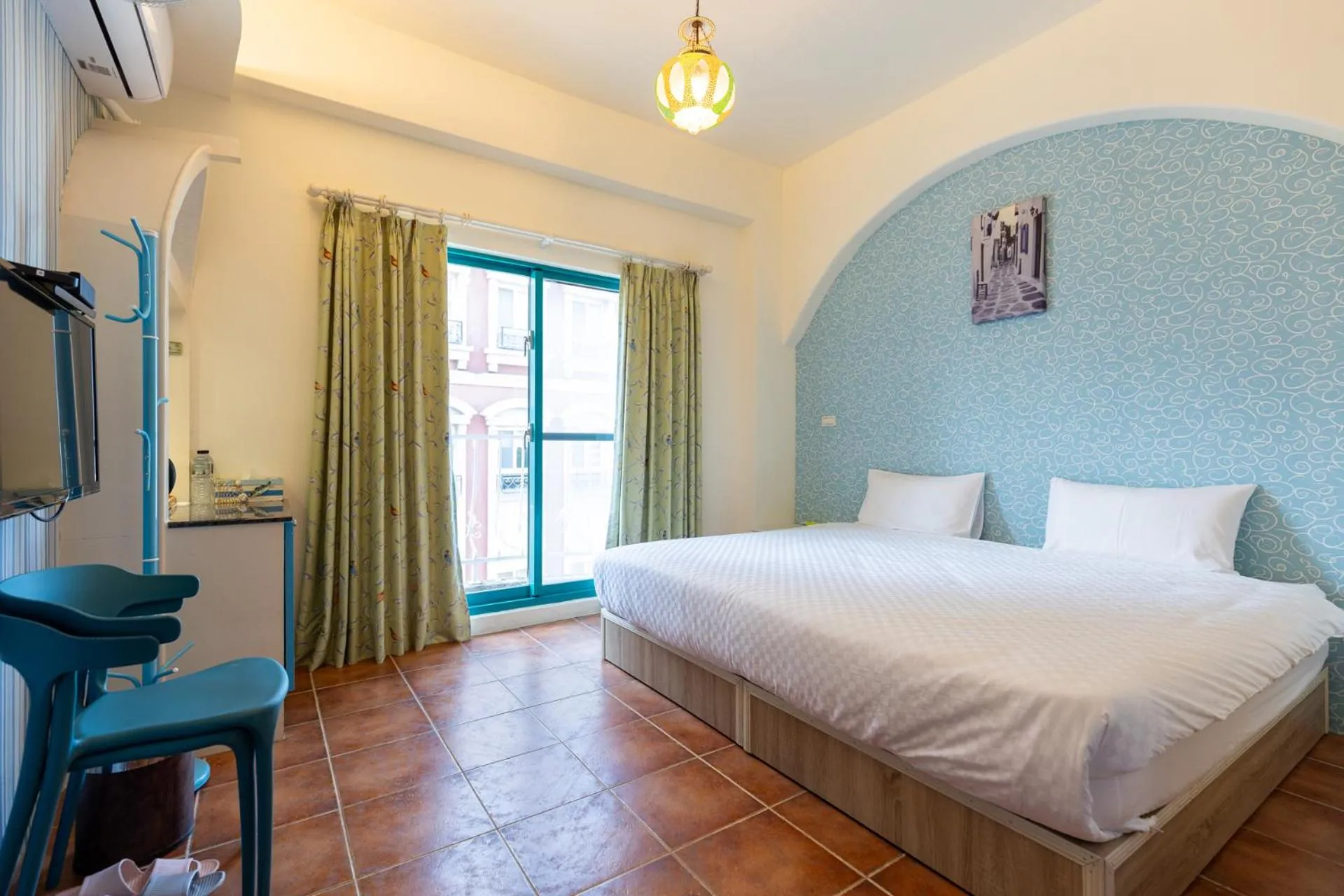 Bed in Rainbow B&B