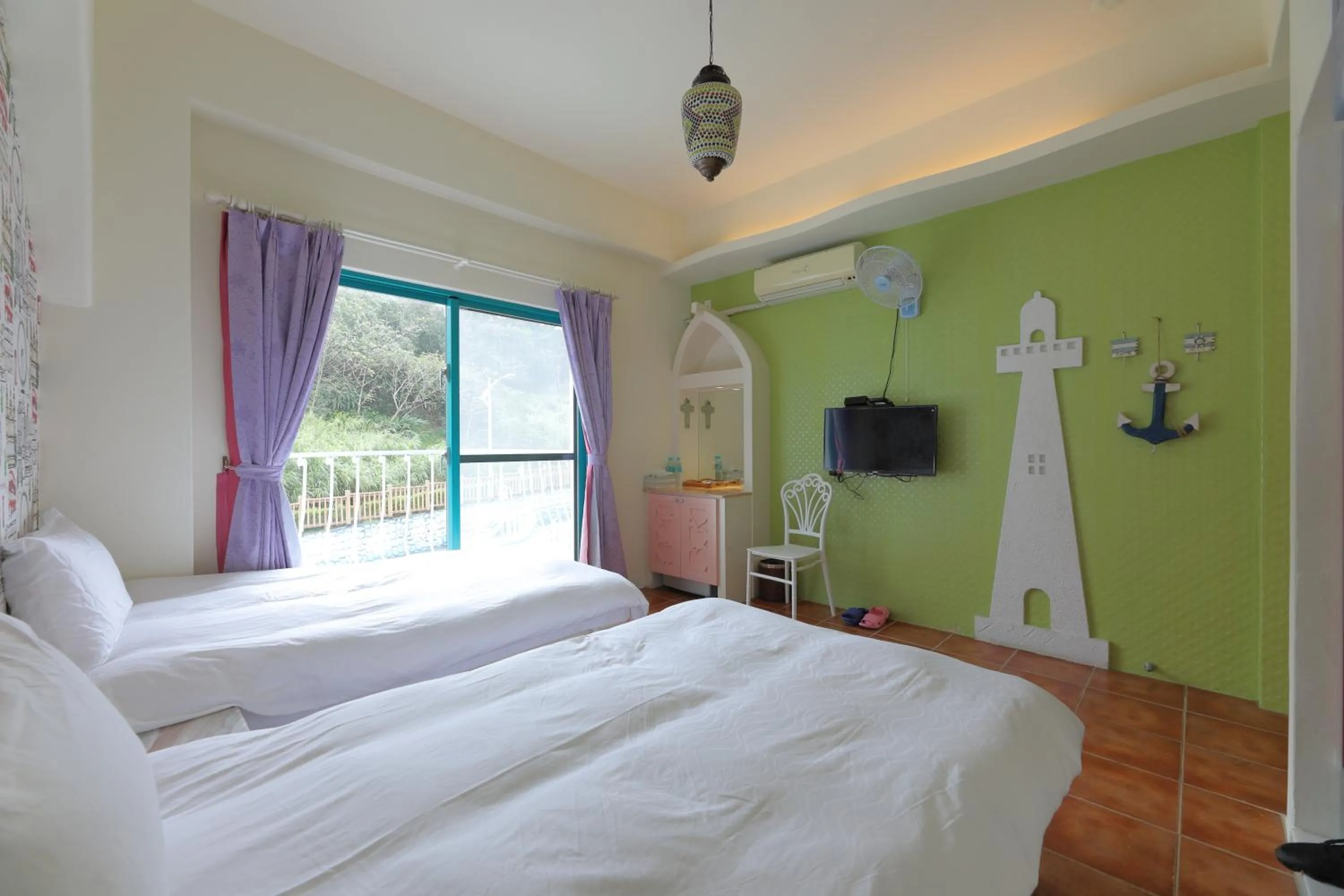 Bed in Rainbow B&B