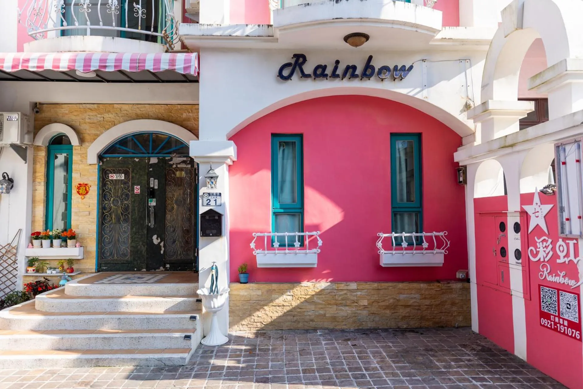 Property building in Rainbow B&B
