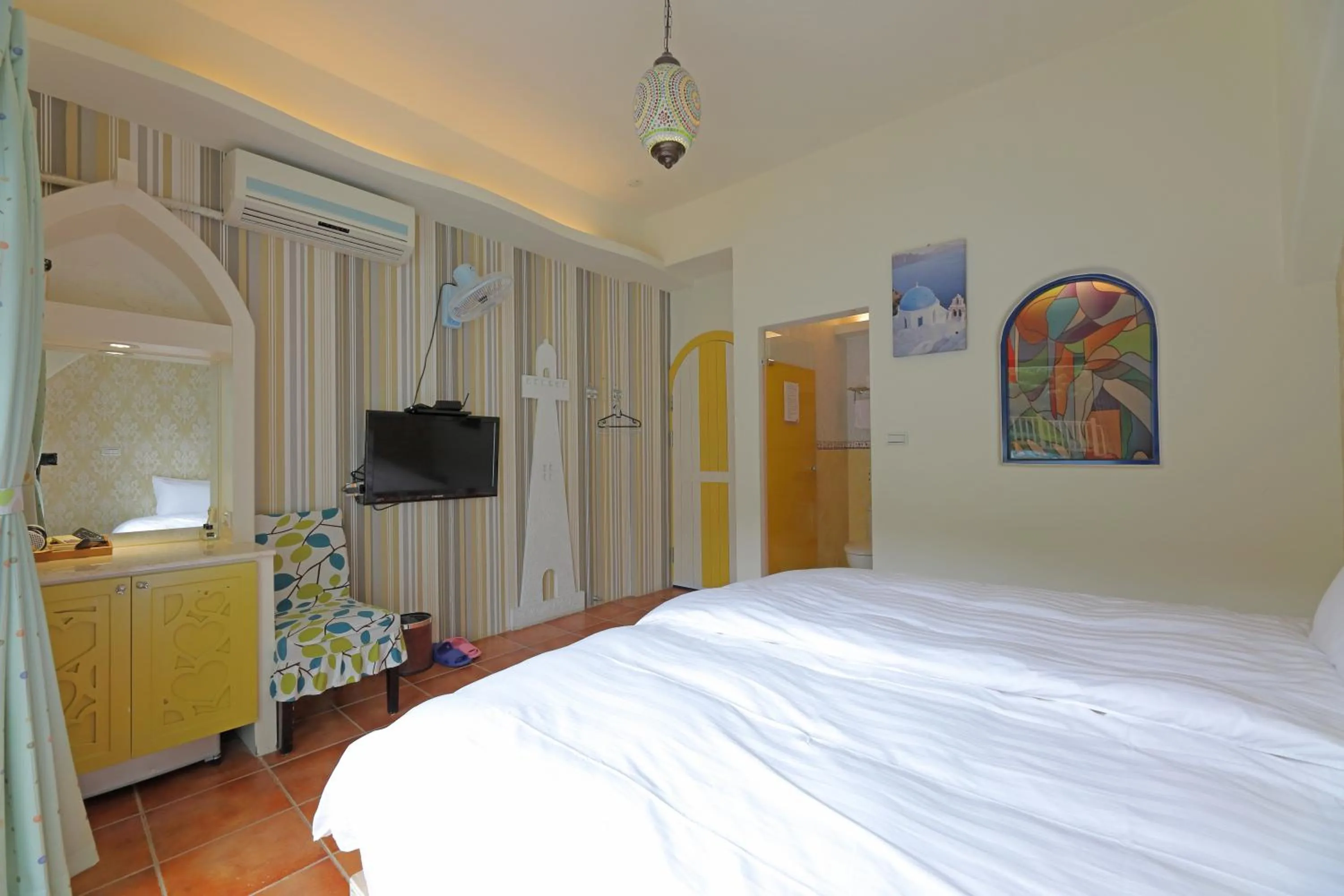 Bed in Rainbow B&B