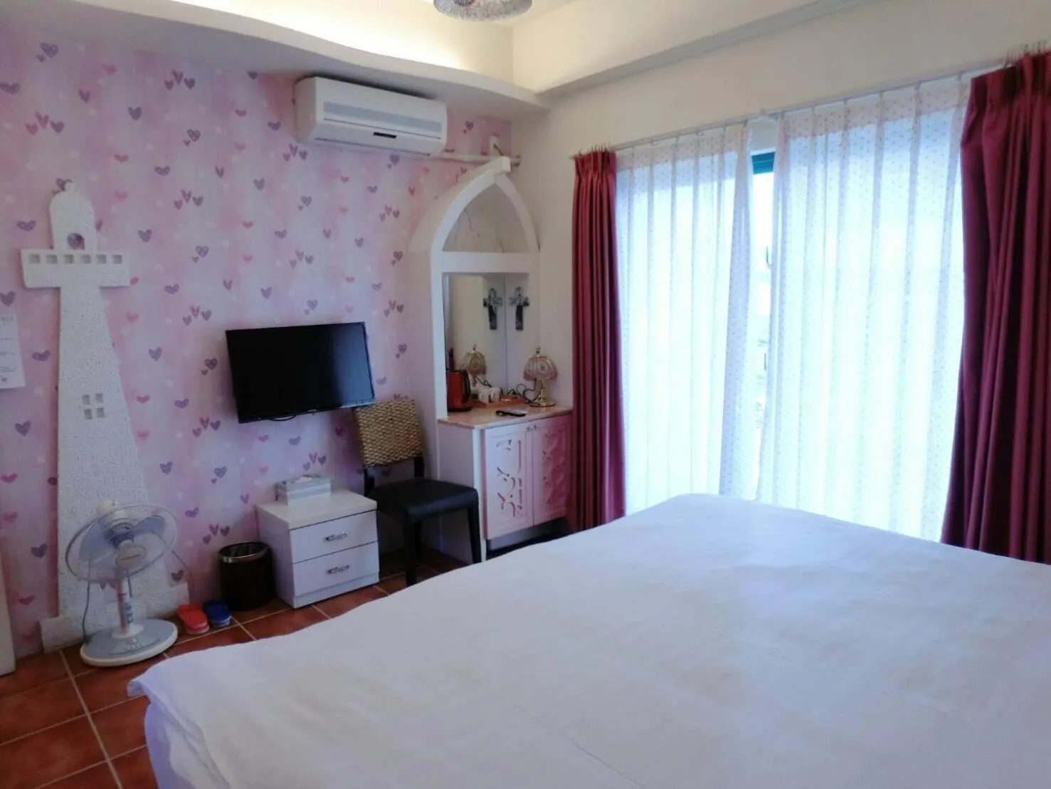 Bed in Rainbow B&B
