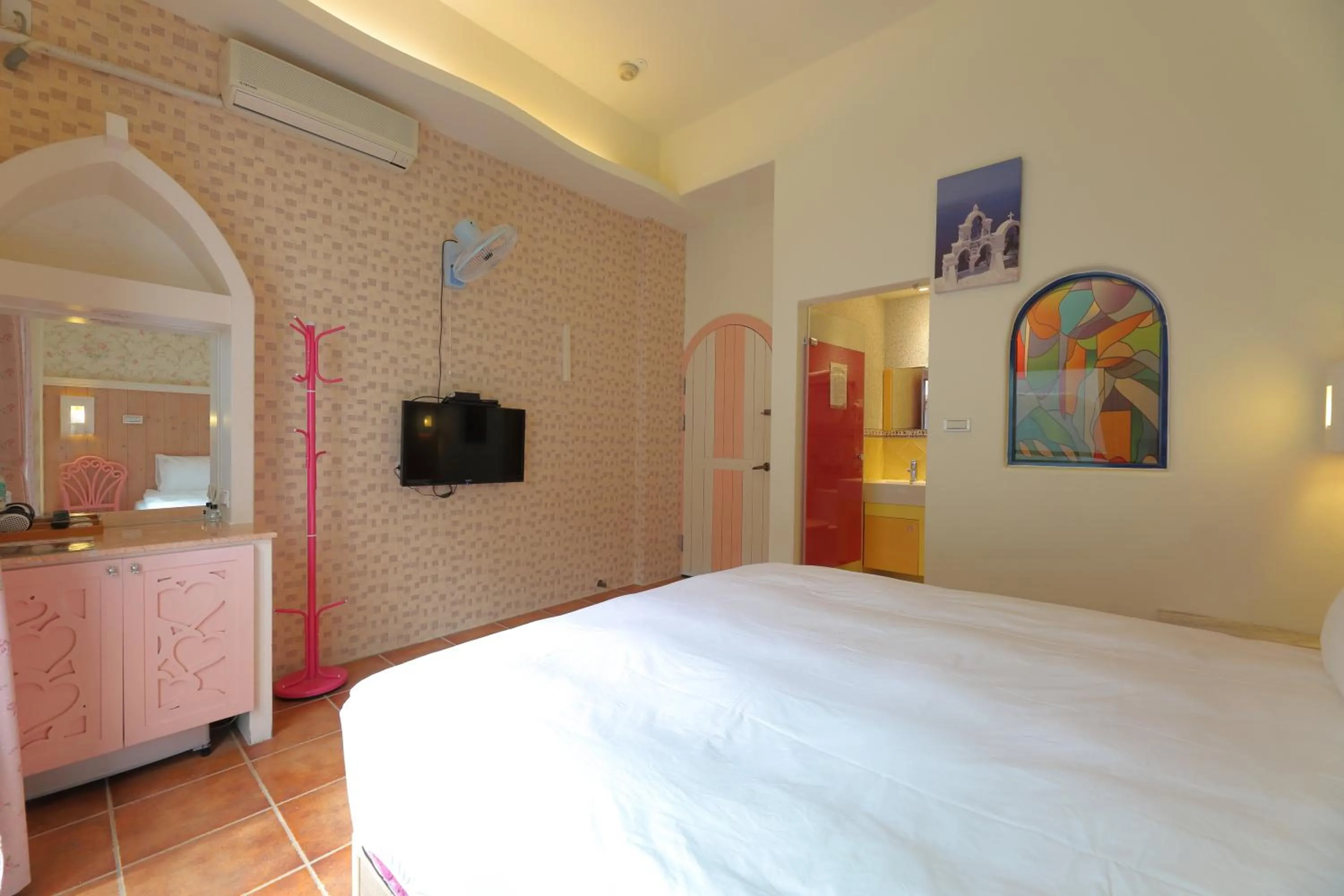 Bed in Rainbow B&B