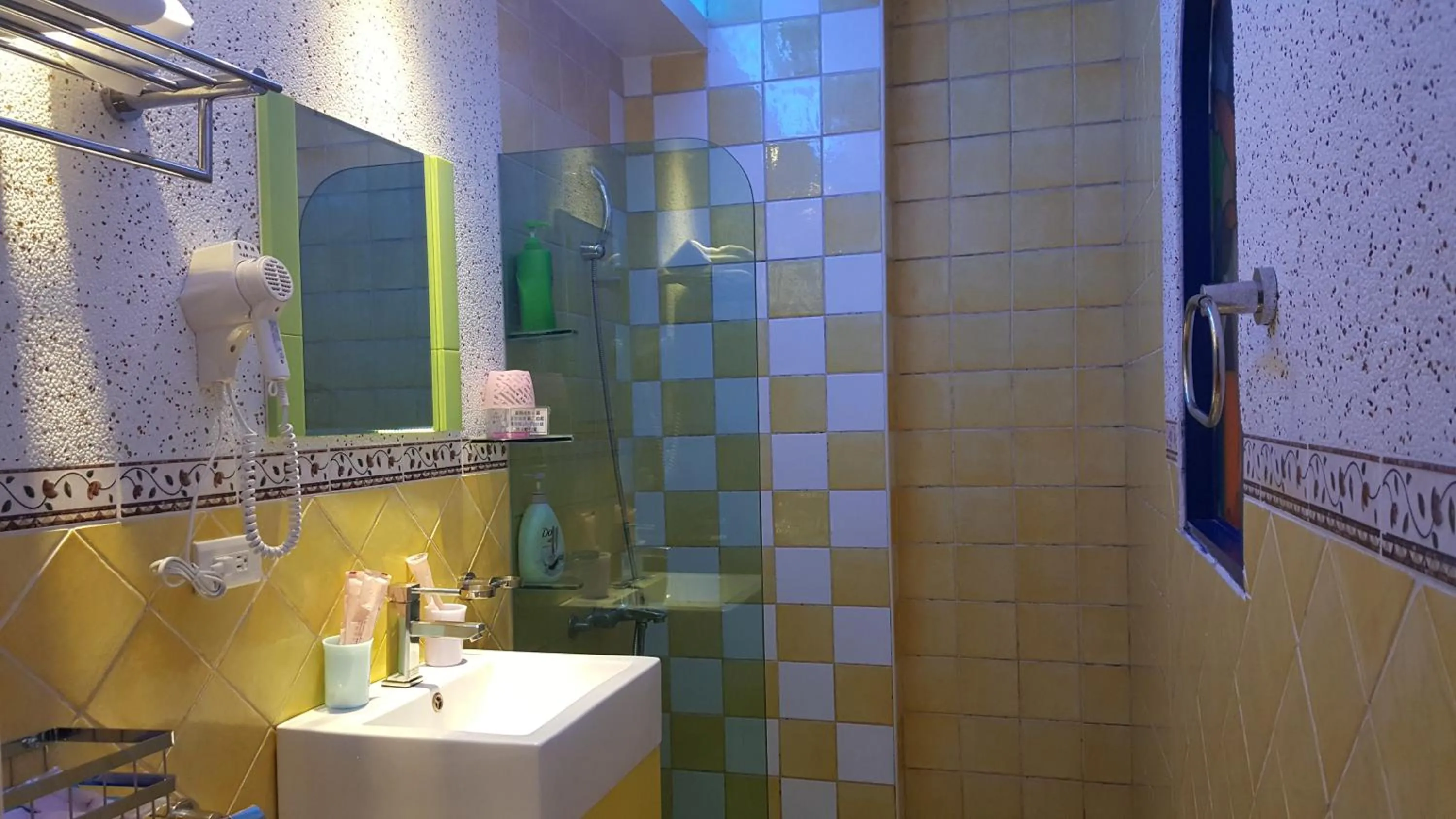 Bathroom in Rainbow B&B