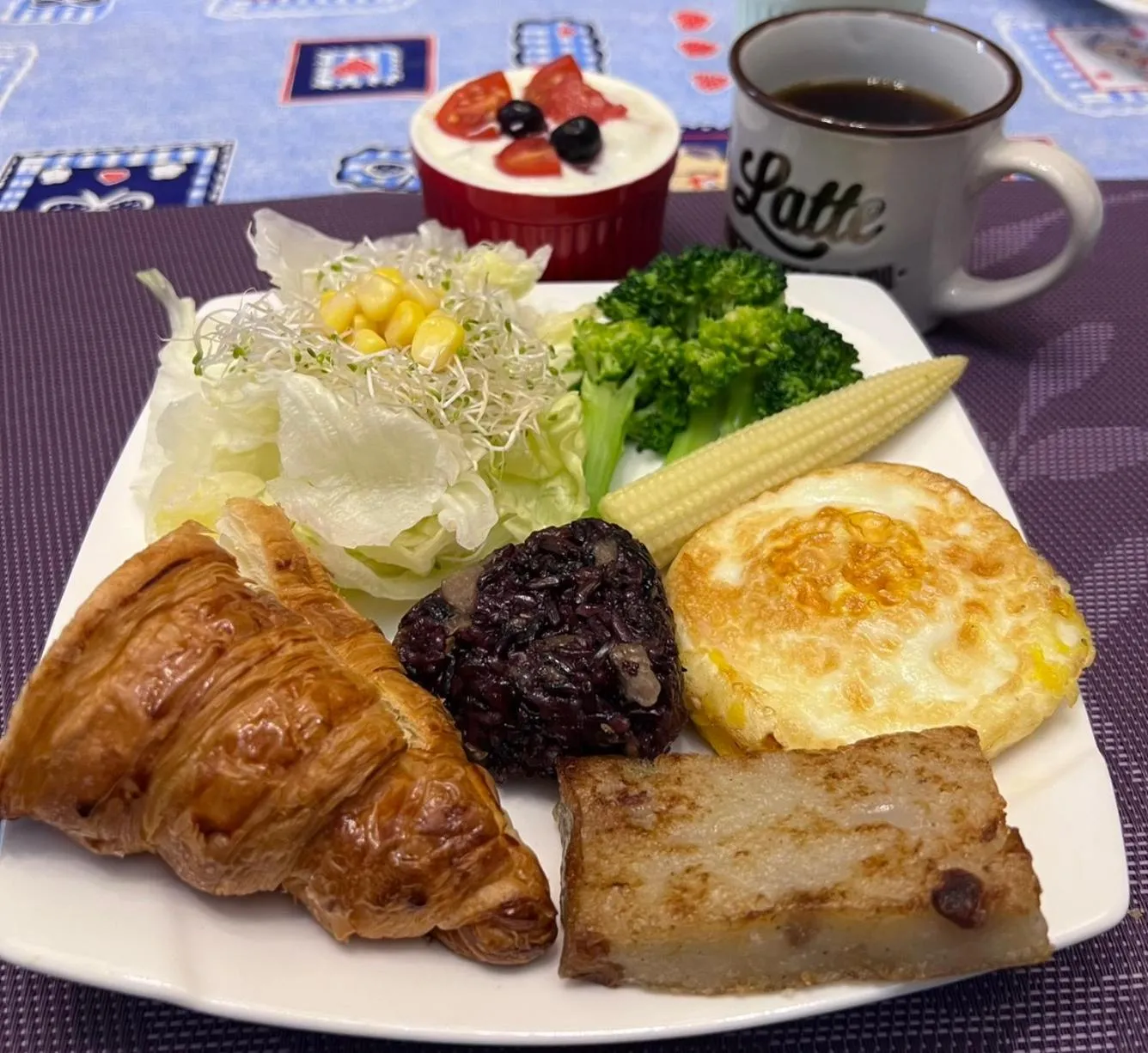 Breakfast in Rainbow B&B