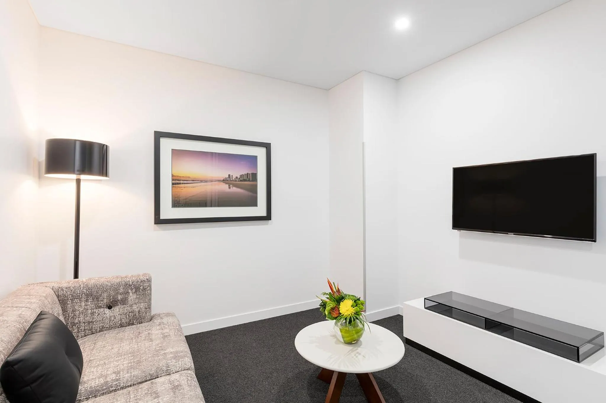 TV and multimedia in Meriton Suites Southport