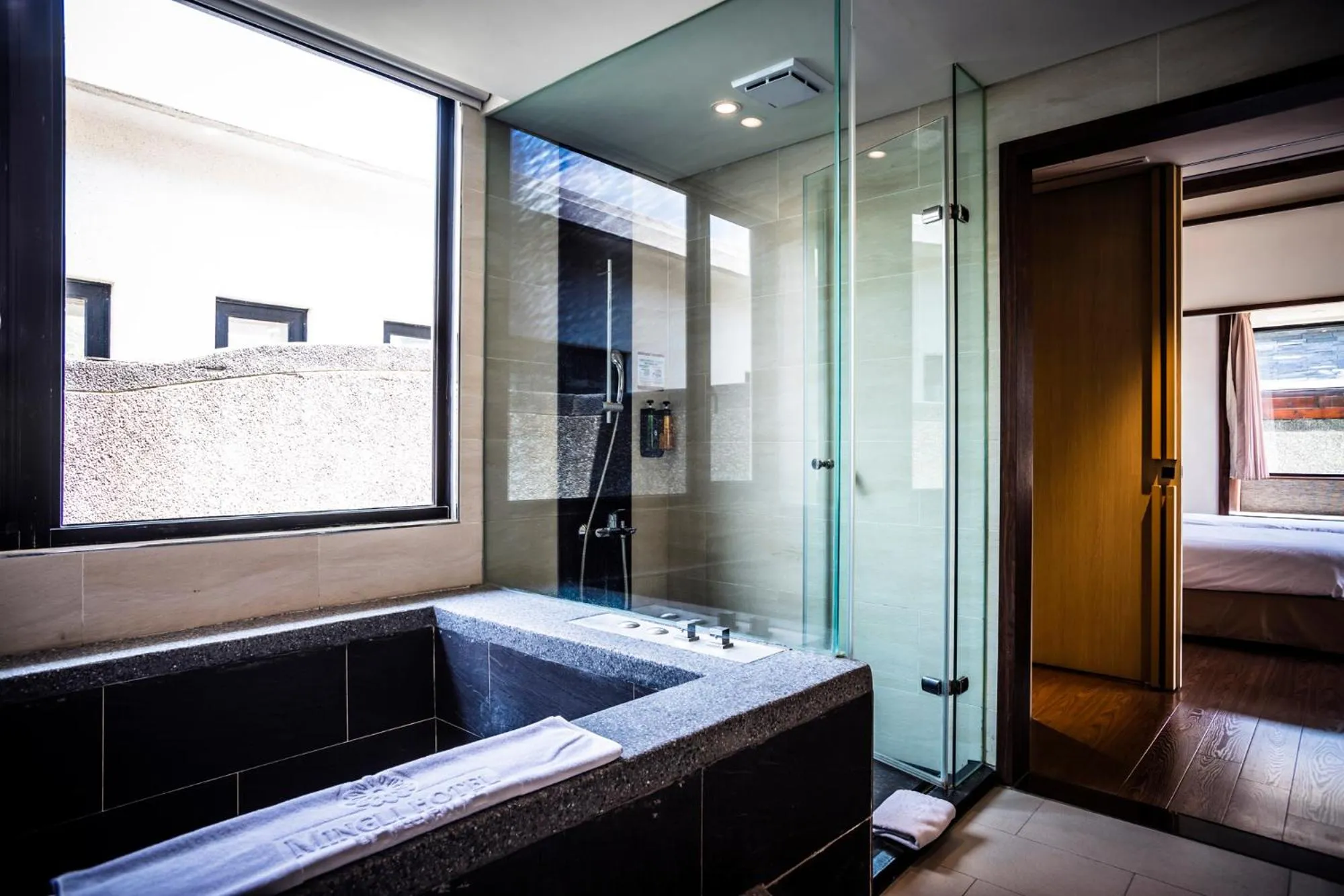 Hot Spring Bath, Bed in Chii Lih Resort