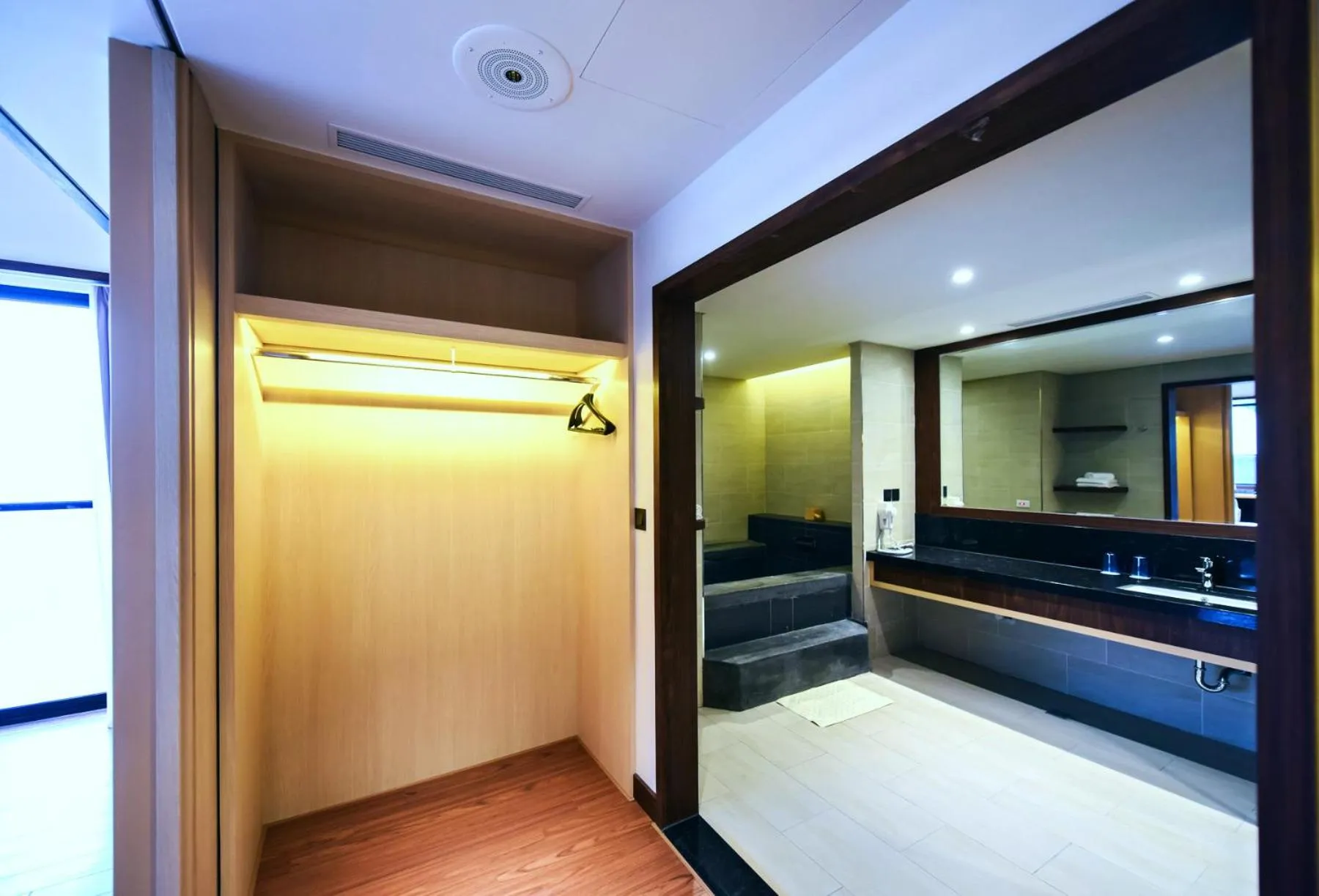 Bathroom, Bed in Chii Lih Resort