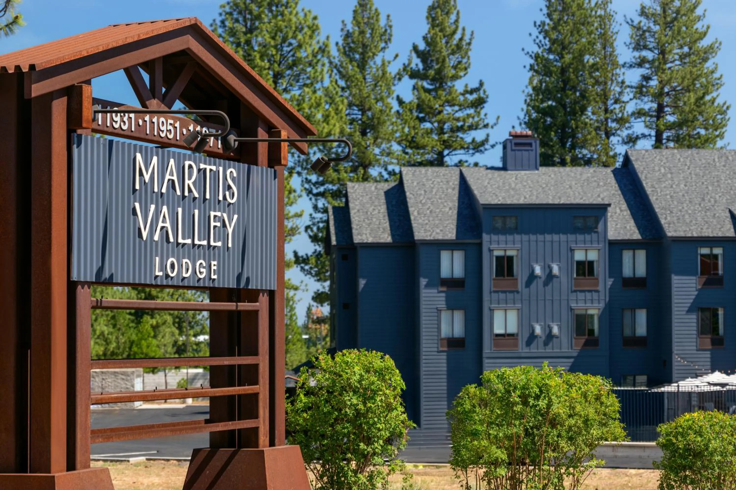 Property logo or sign in Martis Valley Lodge, Tapestry Collection by Hilton