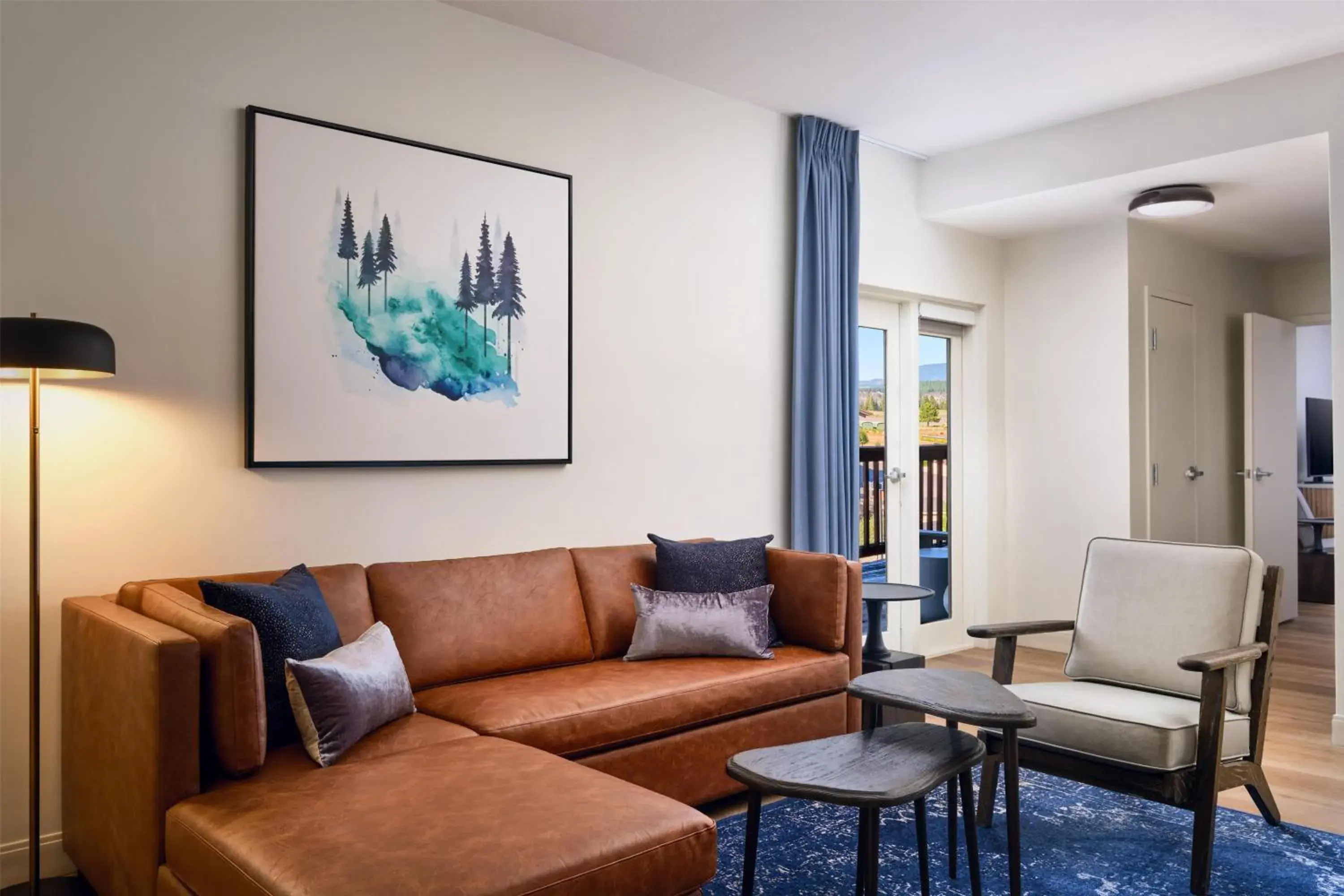 Living room in Martis Valley Lodge, Tapestry Collection by Hilton Living room in Martis Valley Lodge, Tapestry Collection by Hilton