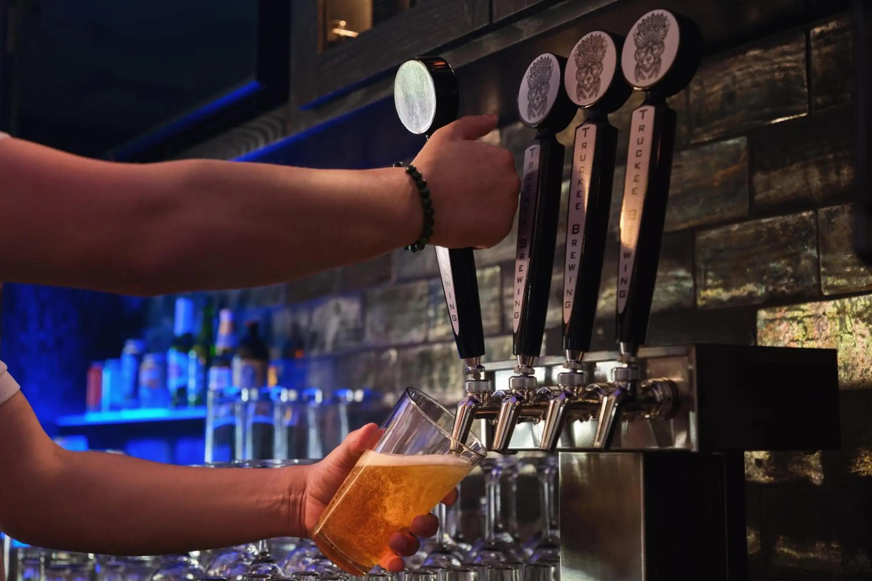 Lounge or bar in Martis Valley Lodge, Tapestry Collection by Hilton Lounge or bar in Martis Valley Lodge, Tapestry Collection by Hilton