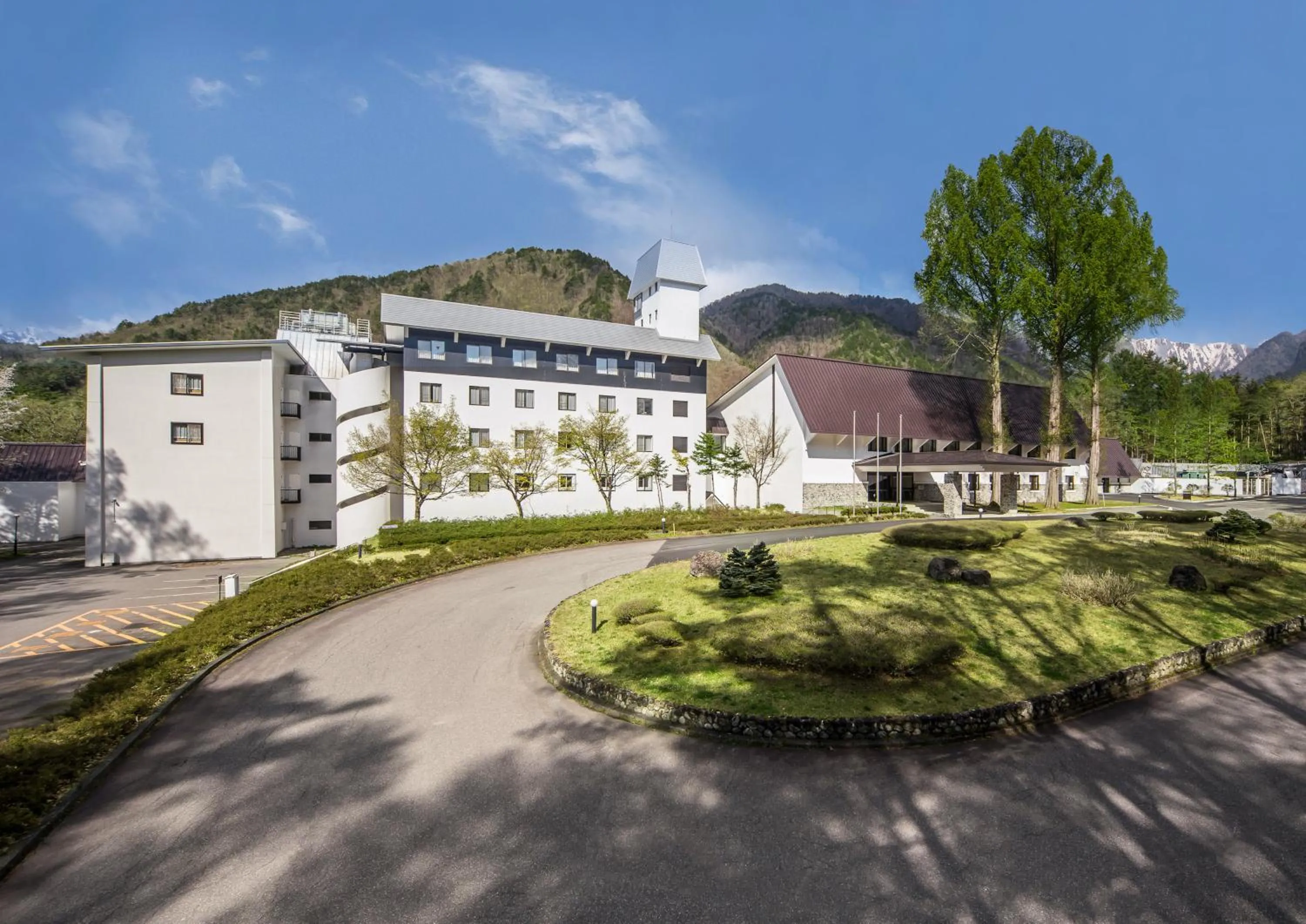 Property building in Holiday Inn Resort Shinano-Omachi Kuroyon, an IHG Hotel