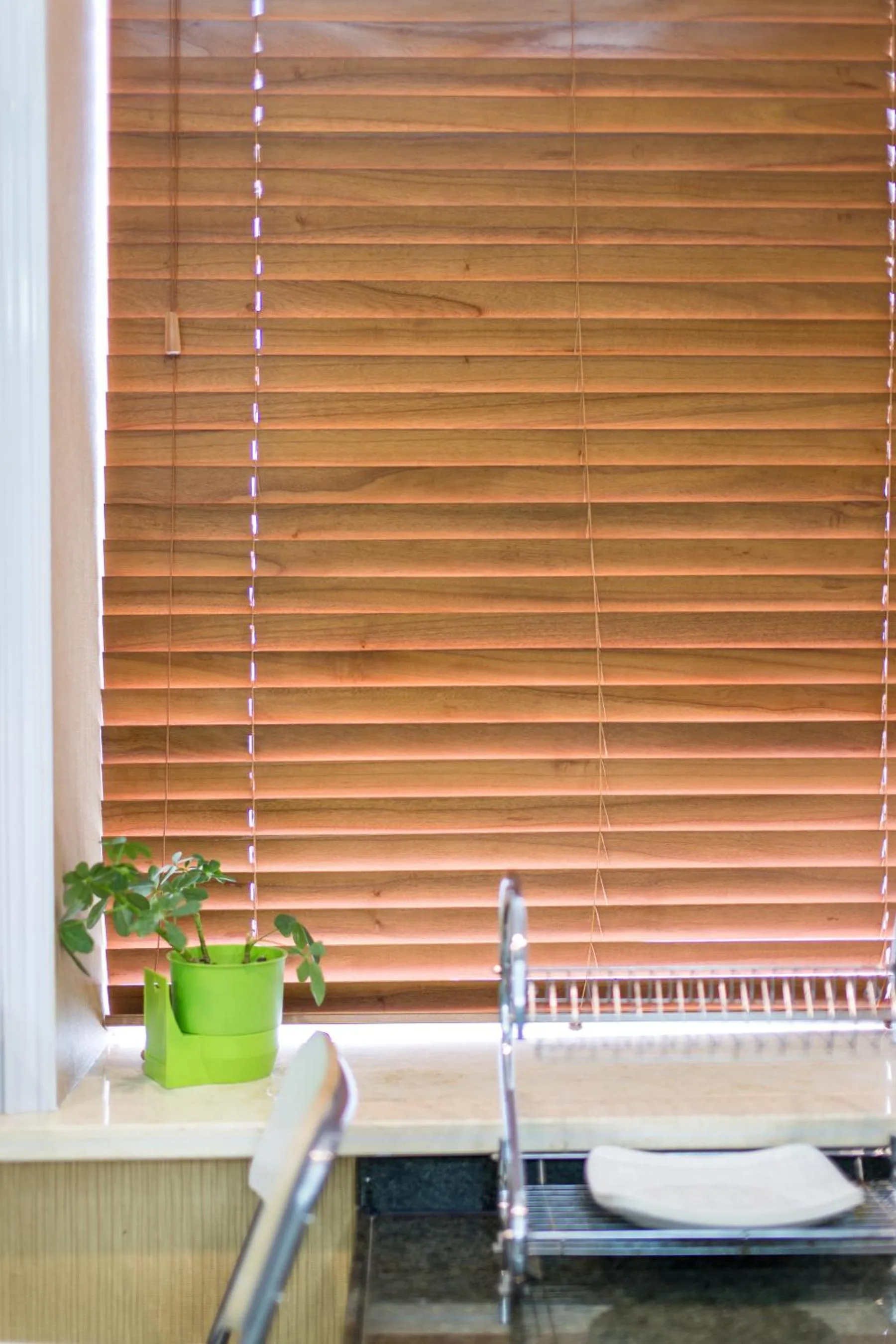 Decorative detail in Guangzhou Manhattan International Apartment Zhengjia Free bus services are provided for the first and second phases