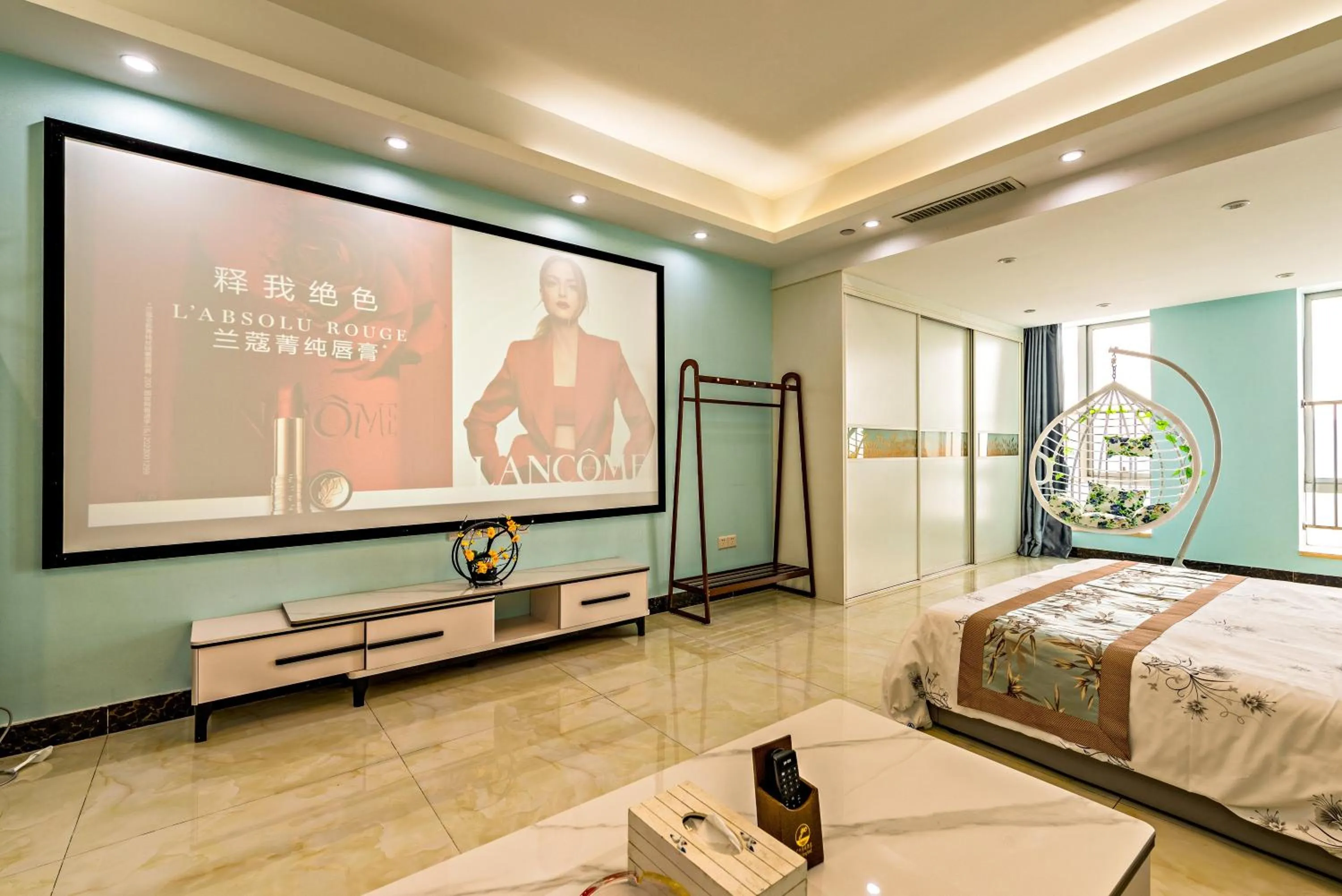 TV and multimedia, Bed in Guangzhou Manhattan International Apartment Zhengjia Free bus services are provided for the first and second phases