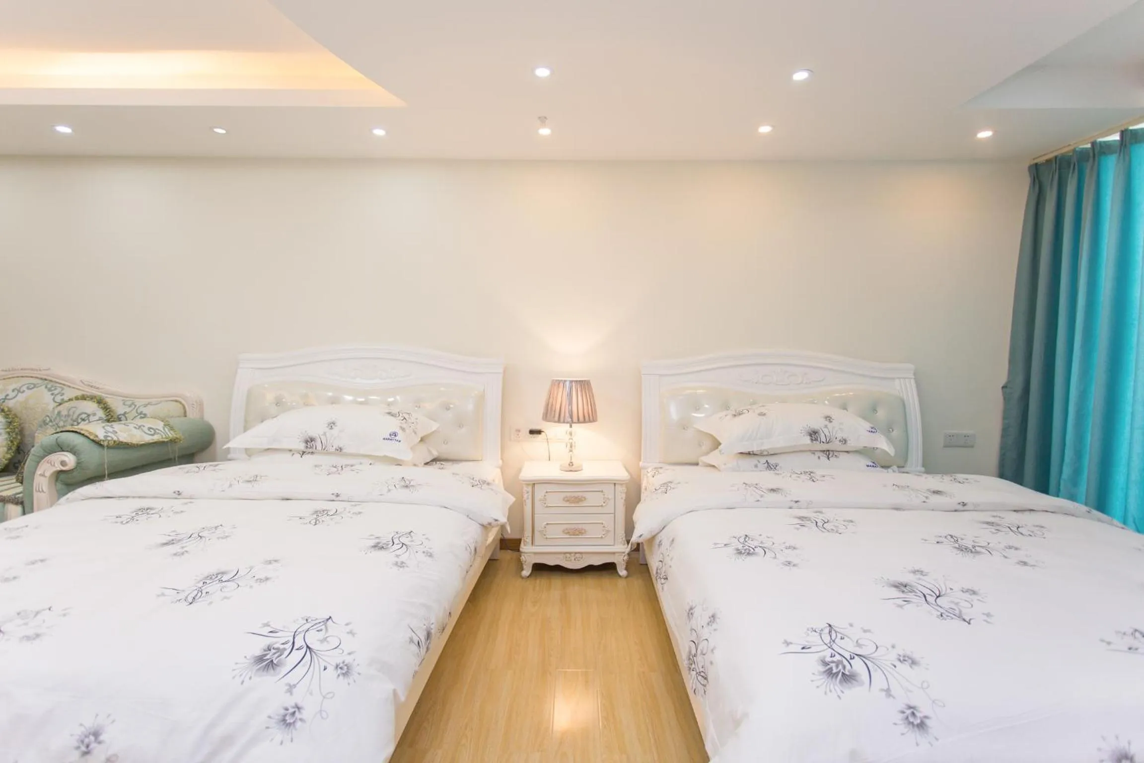 Bed in Guangzhou Manhattan International Apartment Zhengjia Free bus services are provided for the first and second phases