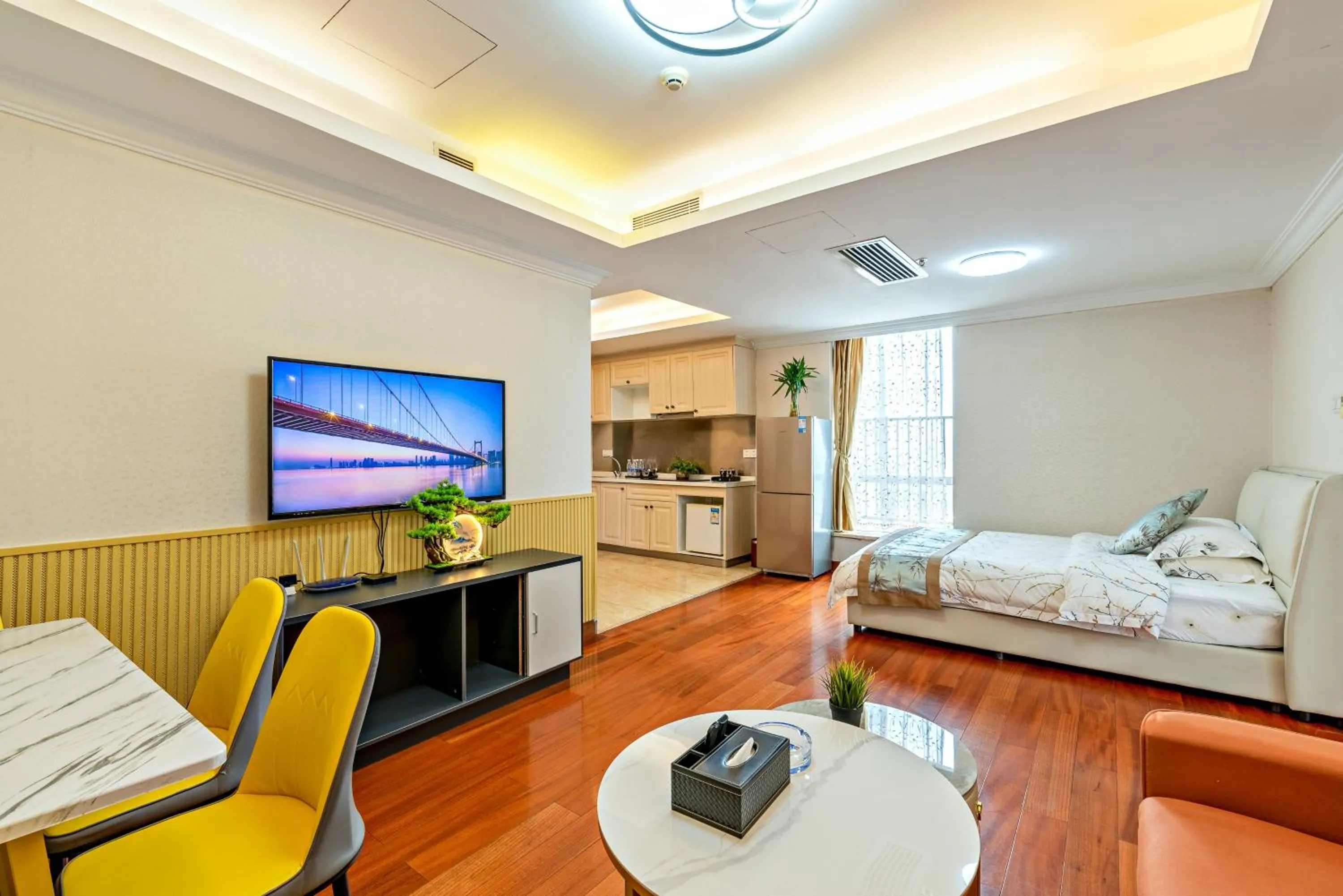 Bed in Guangzhou Manhattan International Apartment Zhengjia Free bus services are provided for the first and second phases