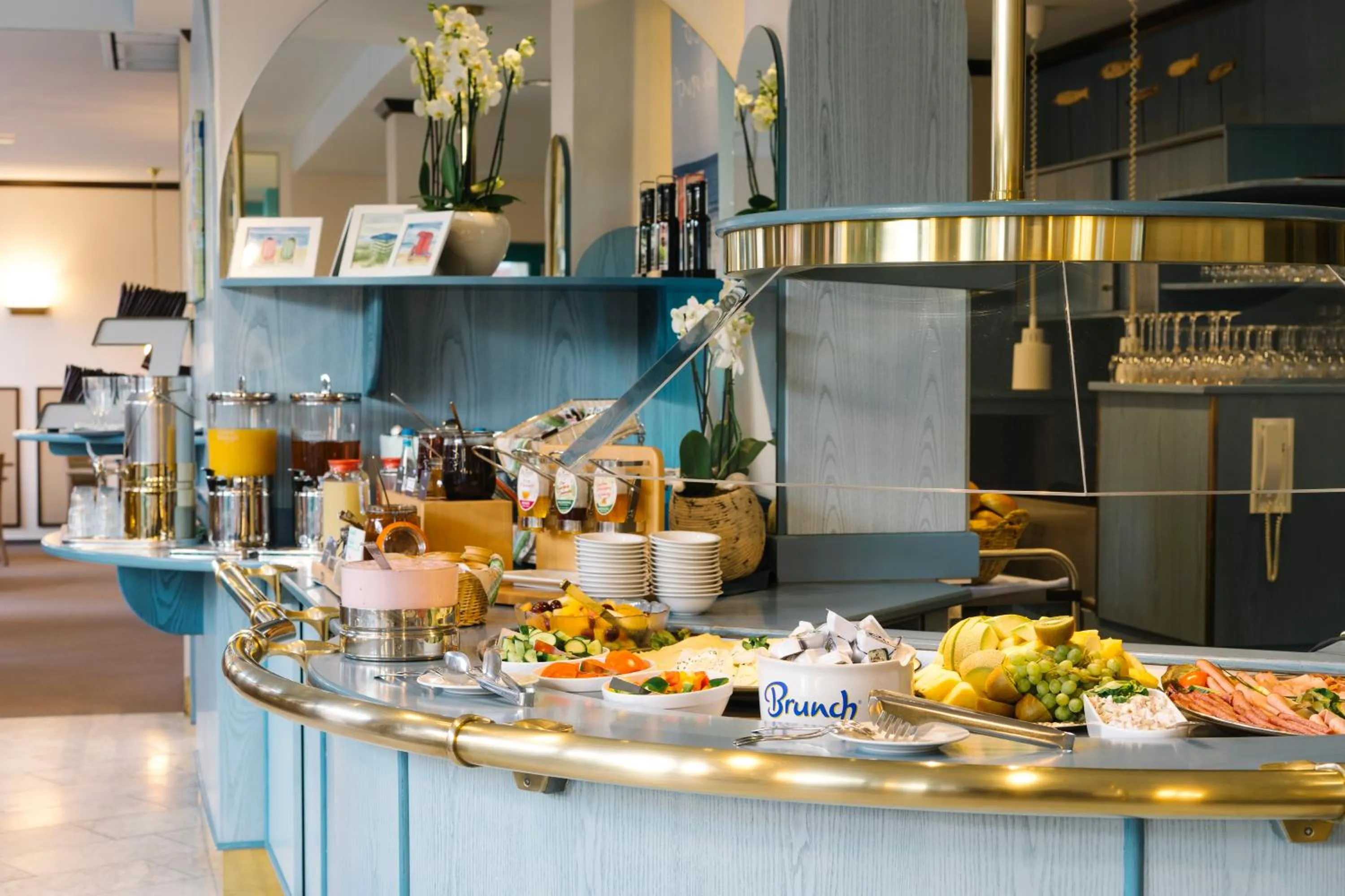 Buffet breakfast in Aparthotel Kachelot